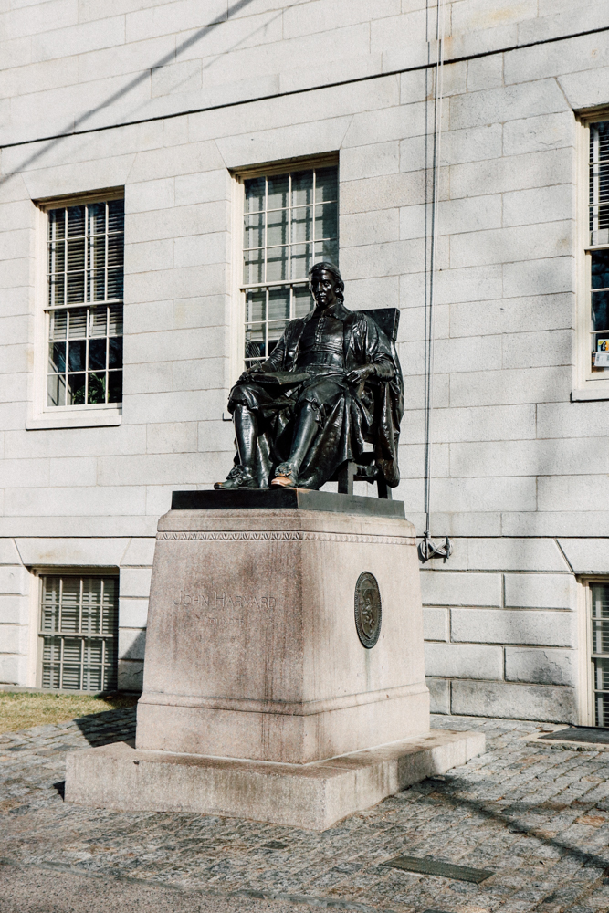 The Statue of John Harvard