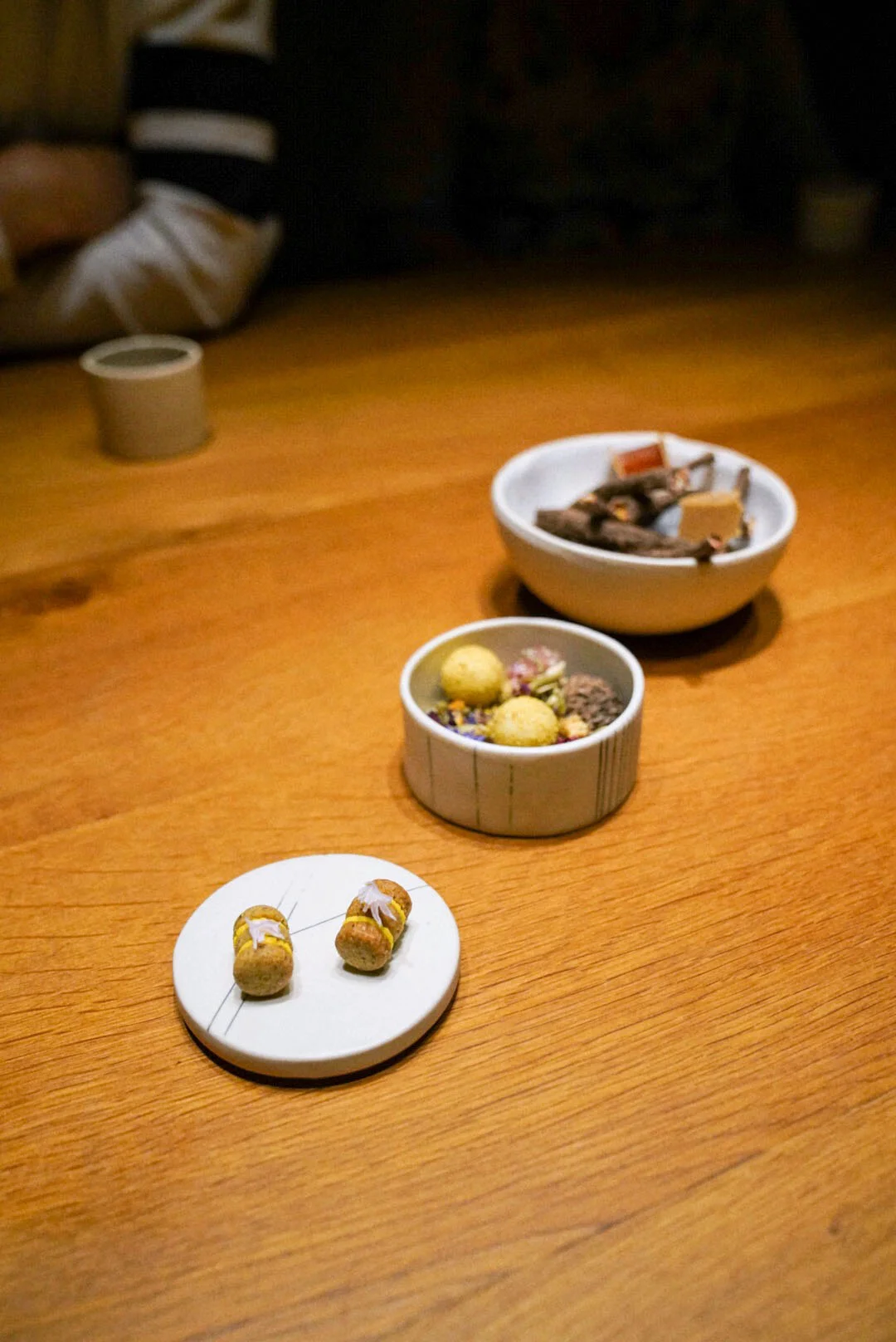 (From the top right) Salsify | Passion fruit | Cookie