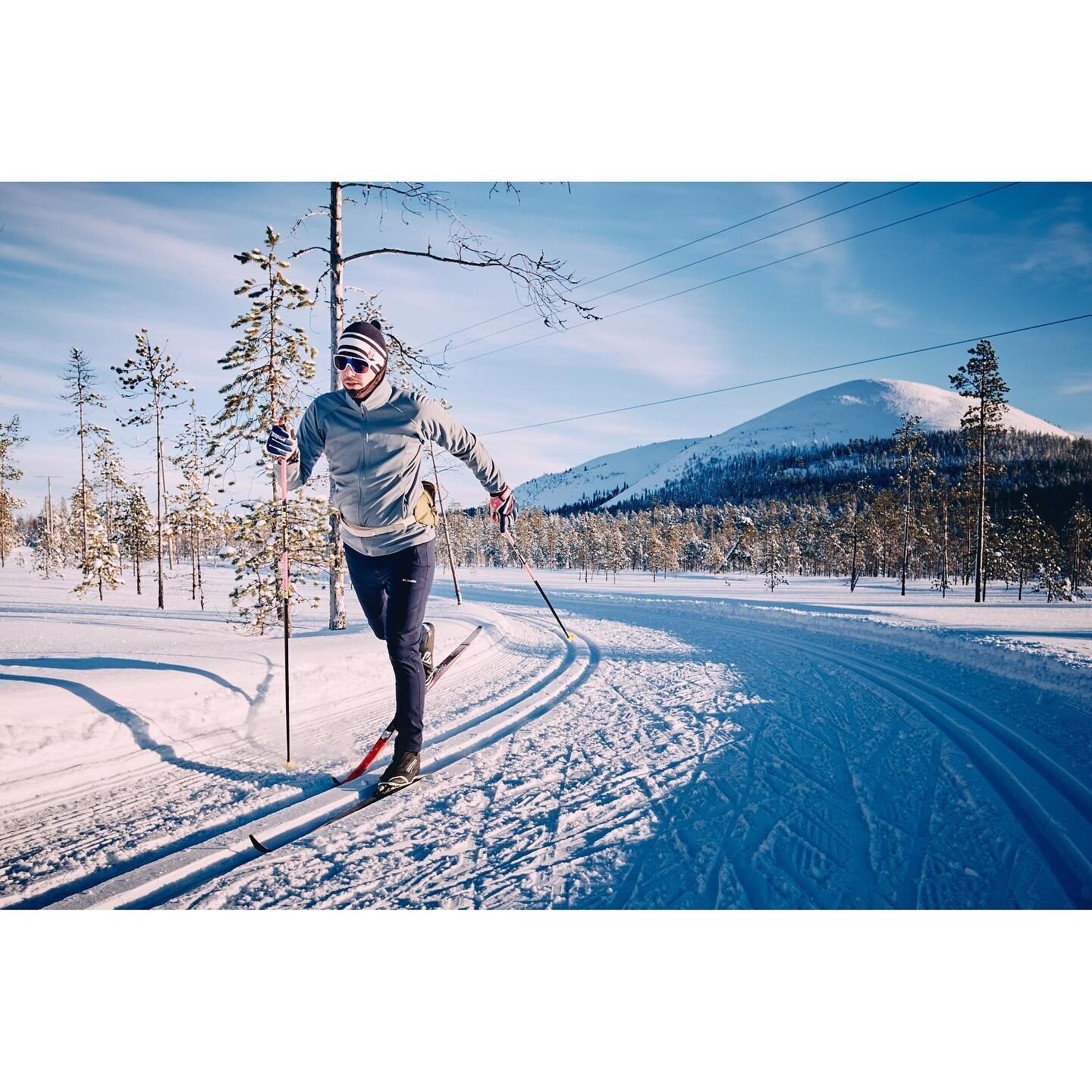 Back in the place we love. ❄️
-
#finnishlapland #yll&auml;s #crosscountryskiing #hiihto #xcskiing