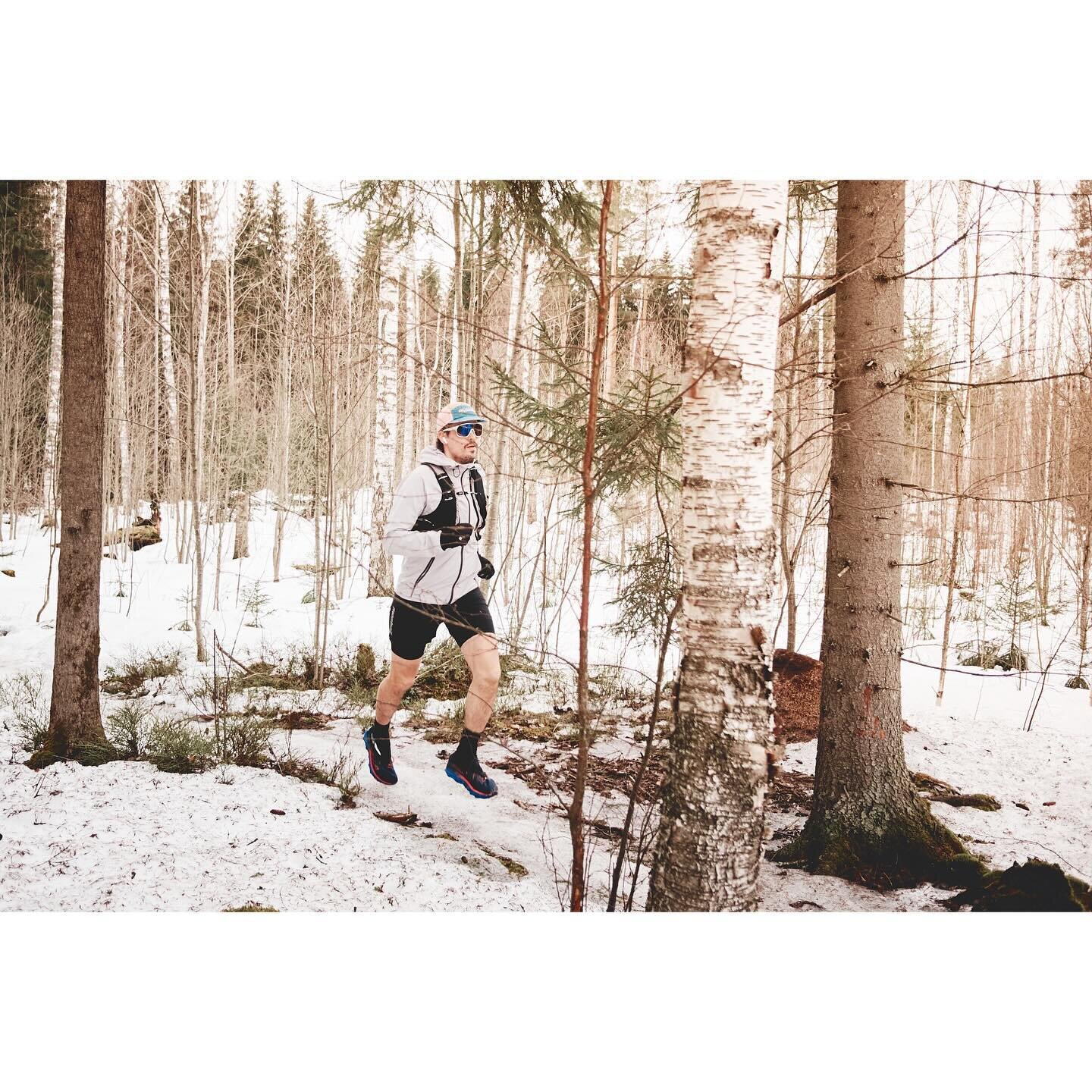 Exiting week! Signed up for a race! Tiirismaa Trail Vertical race will be at july!
&hellip;and trails are still covered in ice, but soon they are free. Can&rsquo;t wait!✌️
#trailrunning #polkujuoksu