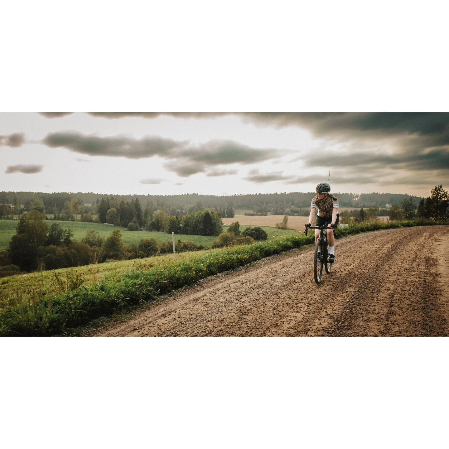 Last weekend was a busy one, but somehow managed to do two bike rides with @tarumaista . Great free time for parents!
-
#gravelcycling #hiekkatiepy&ouml;r&auml;ily #cyclinglife
