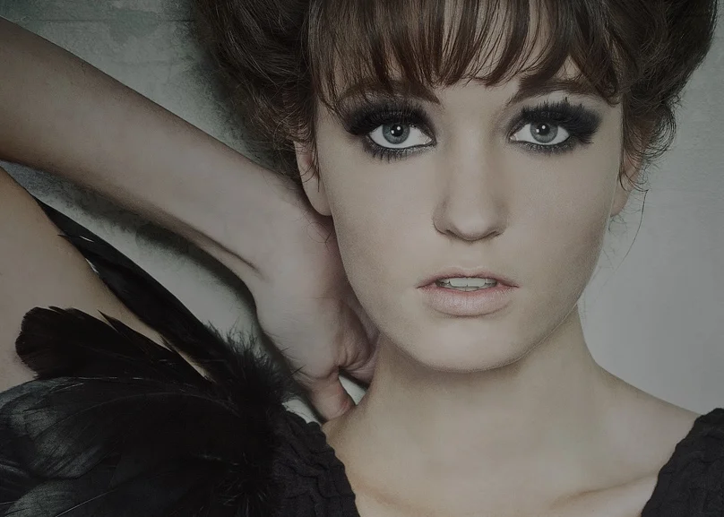  Photographer: Shannon Williams  Hair &amp; Makeup: Leighann Ehman  Stylist: Vanessa Celotto 
