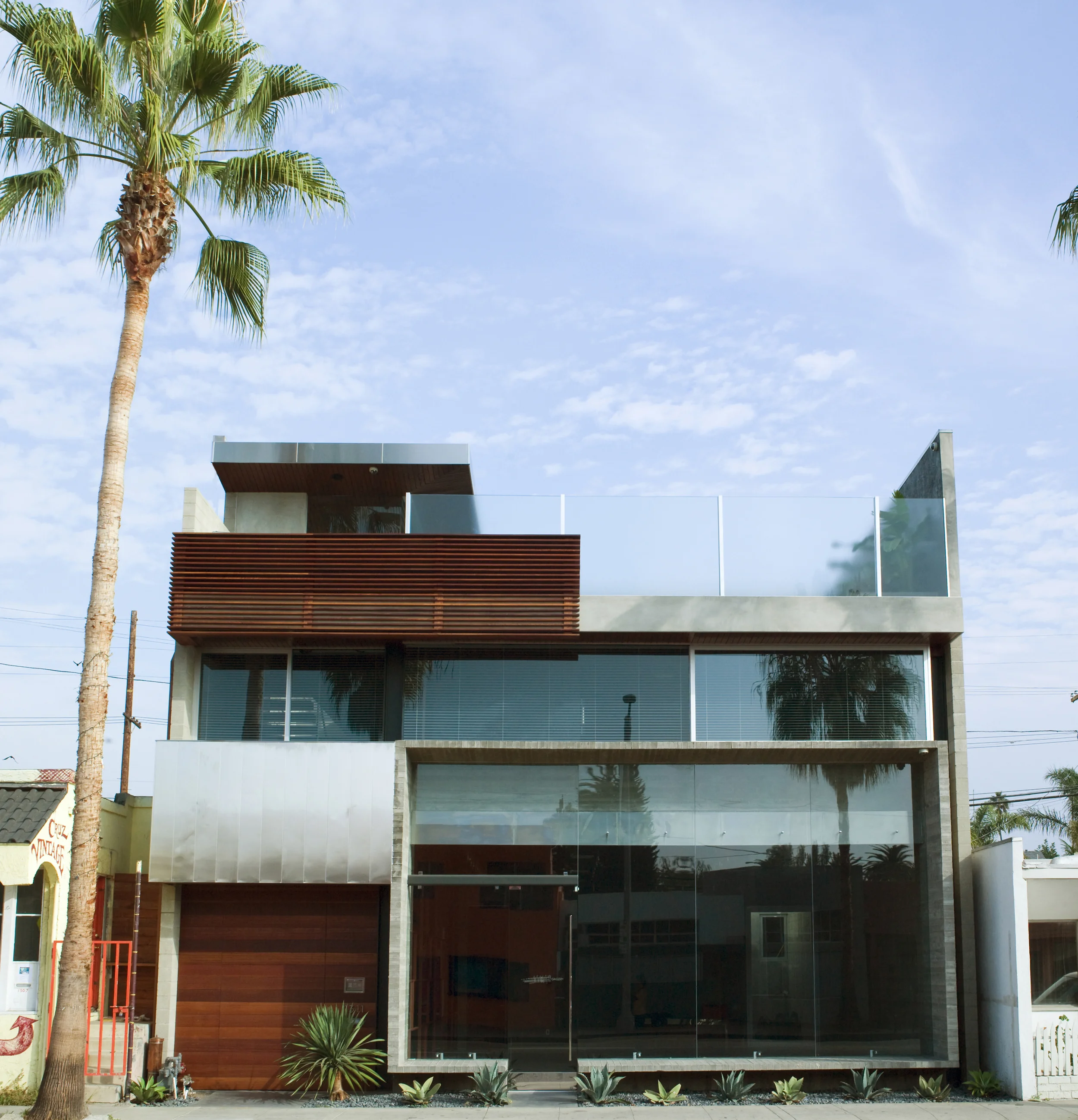 Front of bulilding.jpg