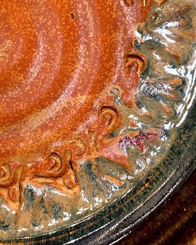 Lots of plates, bowls and mugs- in all new glazes and finishes.  This glaze  in the photo is extraordinary. Stop in and select your favorite.
.
.
#pottery #functionalpottery #ceramics #ceramicglazes #pottery #potter #potterystudio #sedona #visitsedon