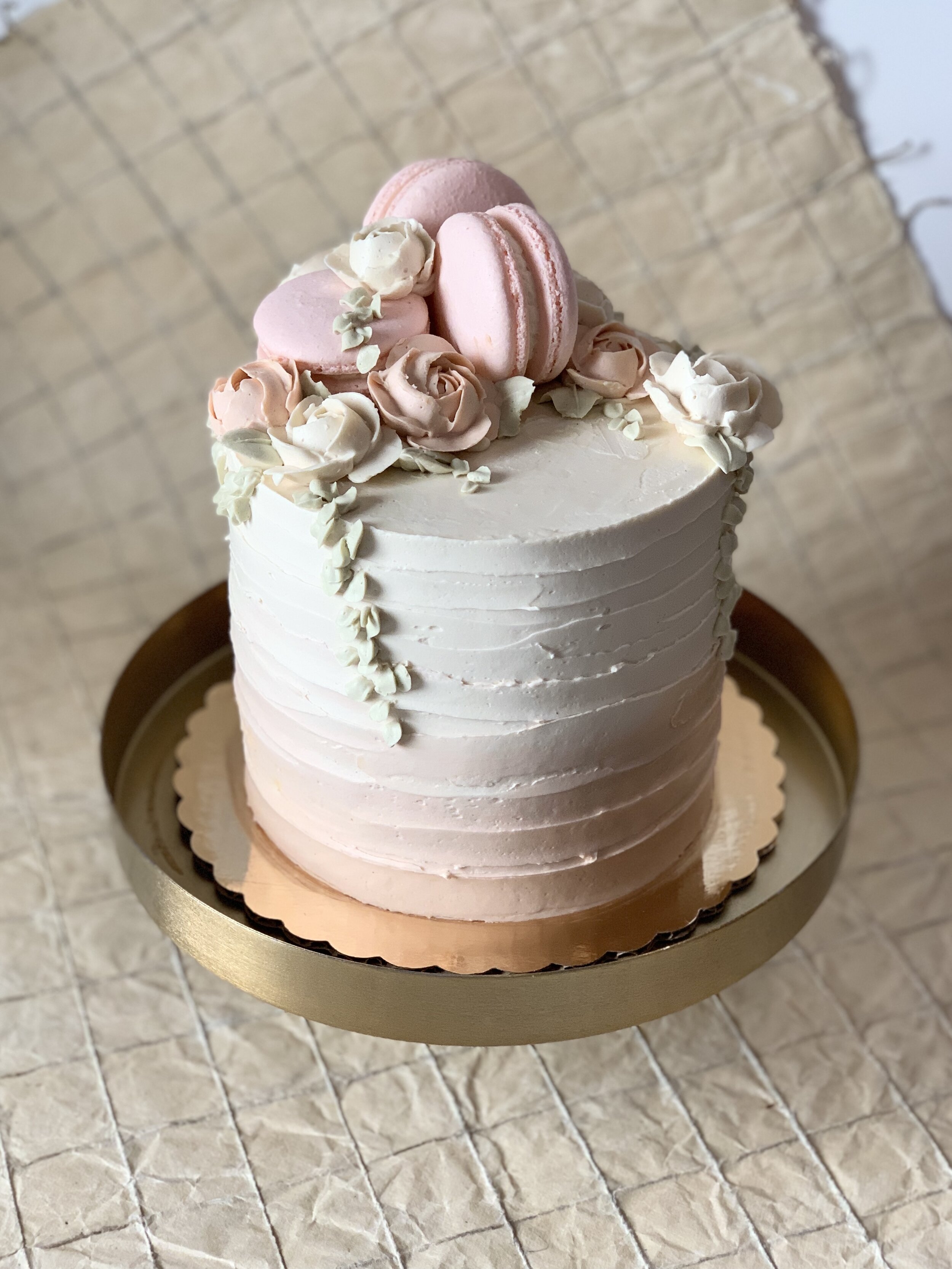 Birthday Cake Macarons: Recipe & Step by Step Tutorial