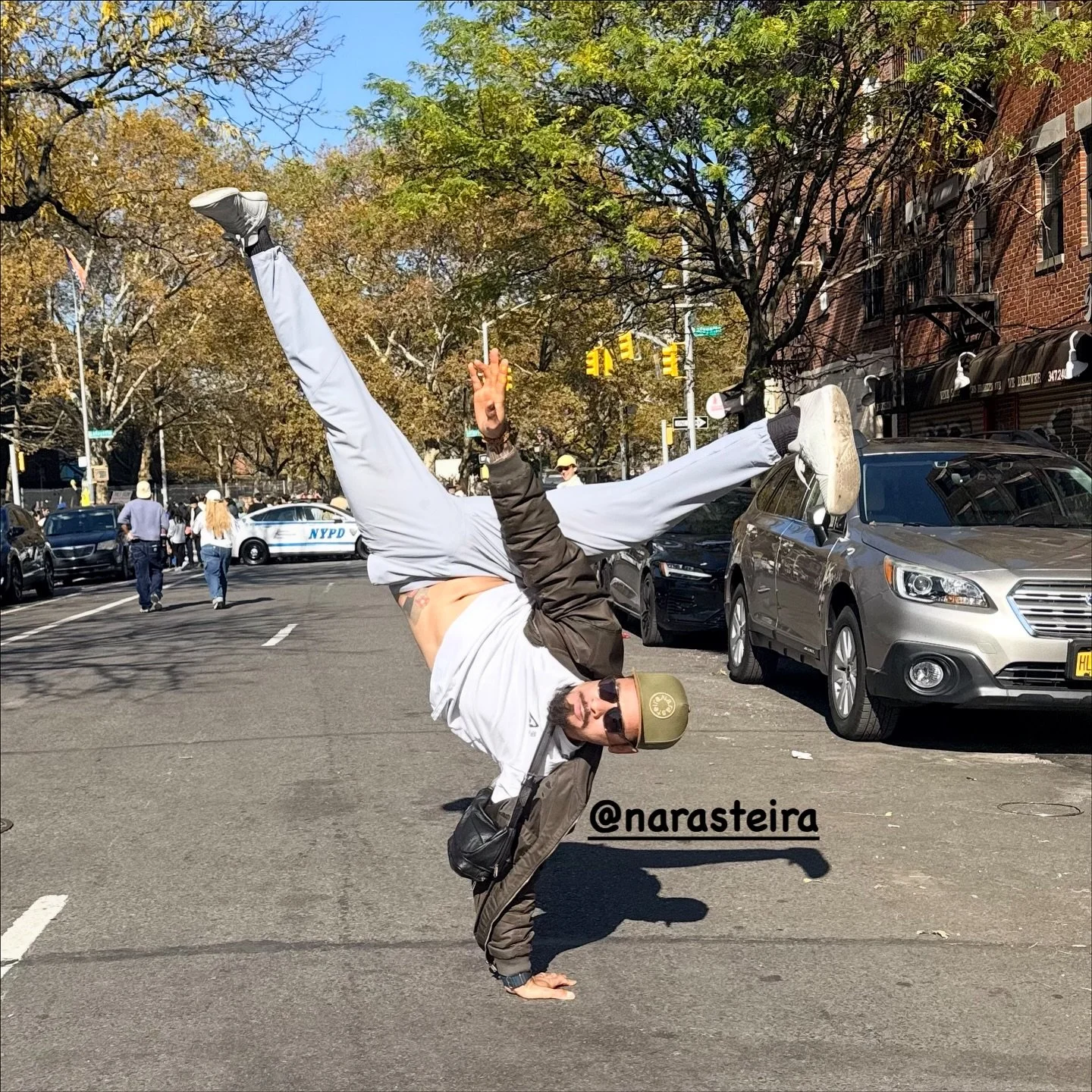 💪🏾 FALL DOWN. STAND UP. TRY AGAIN. 💪🏾

You&rsquo;re going to fall. You&rsquo;re going to feel unbalanced. You&rsquo;re going to struggle with that movement you&rsquo;re working on.
And that&rsquo;s EXACTLY how it&rsquo;s supposed to be.
Every tim