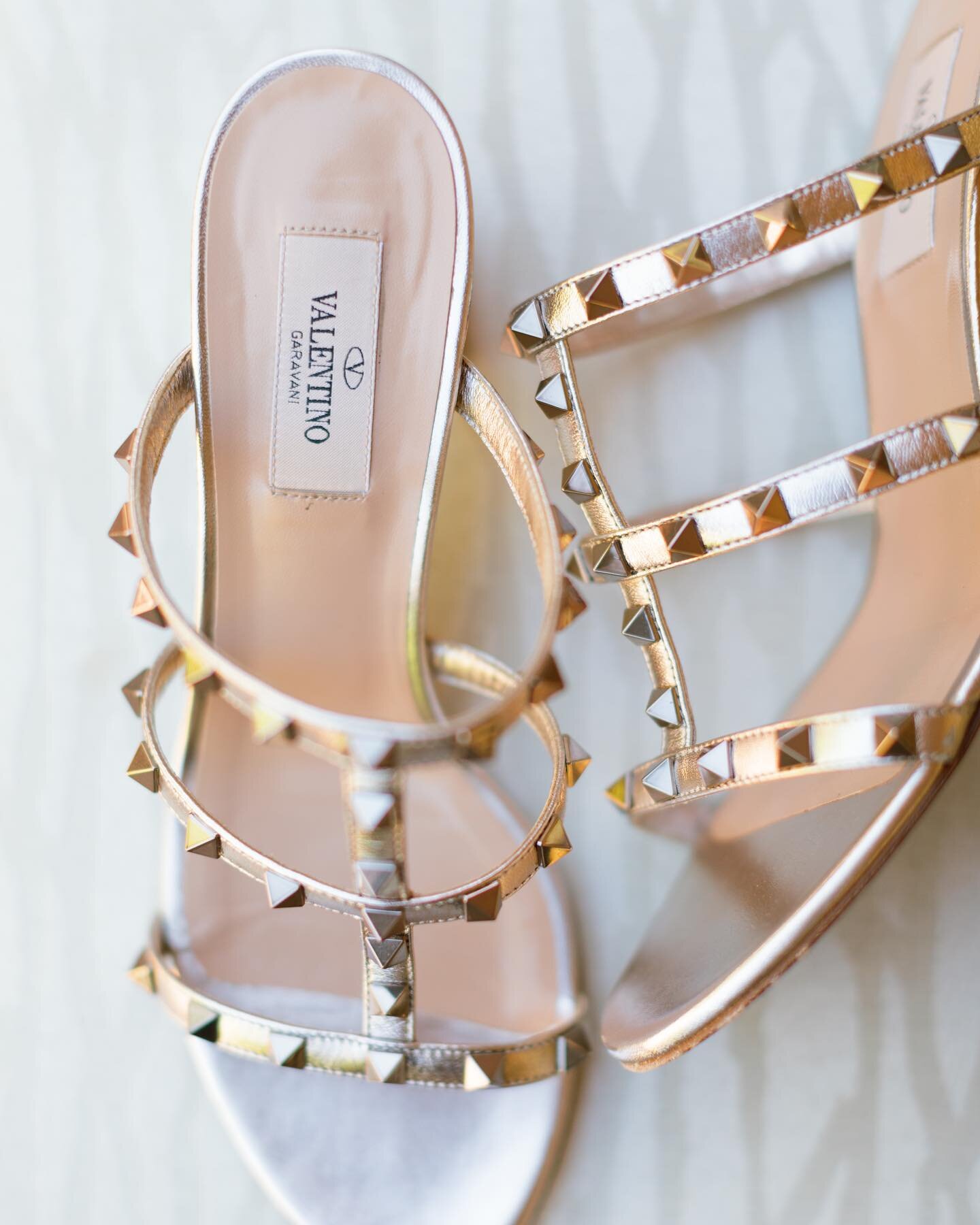 A backyard wedding doesn&rsquo;t mean you can&rsquo;t wear your Valentinos!