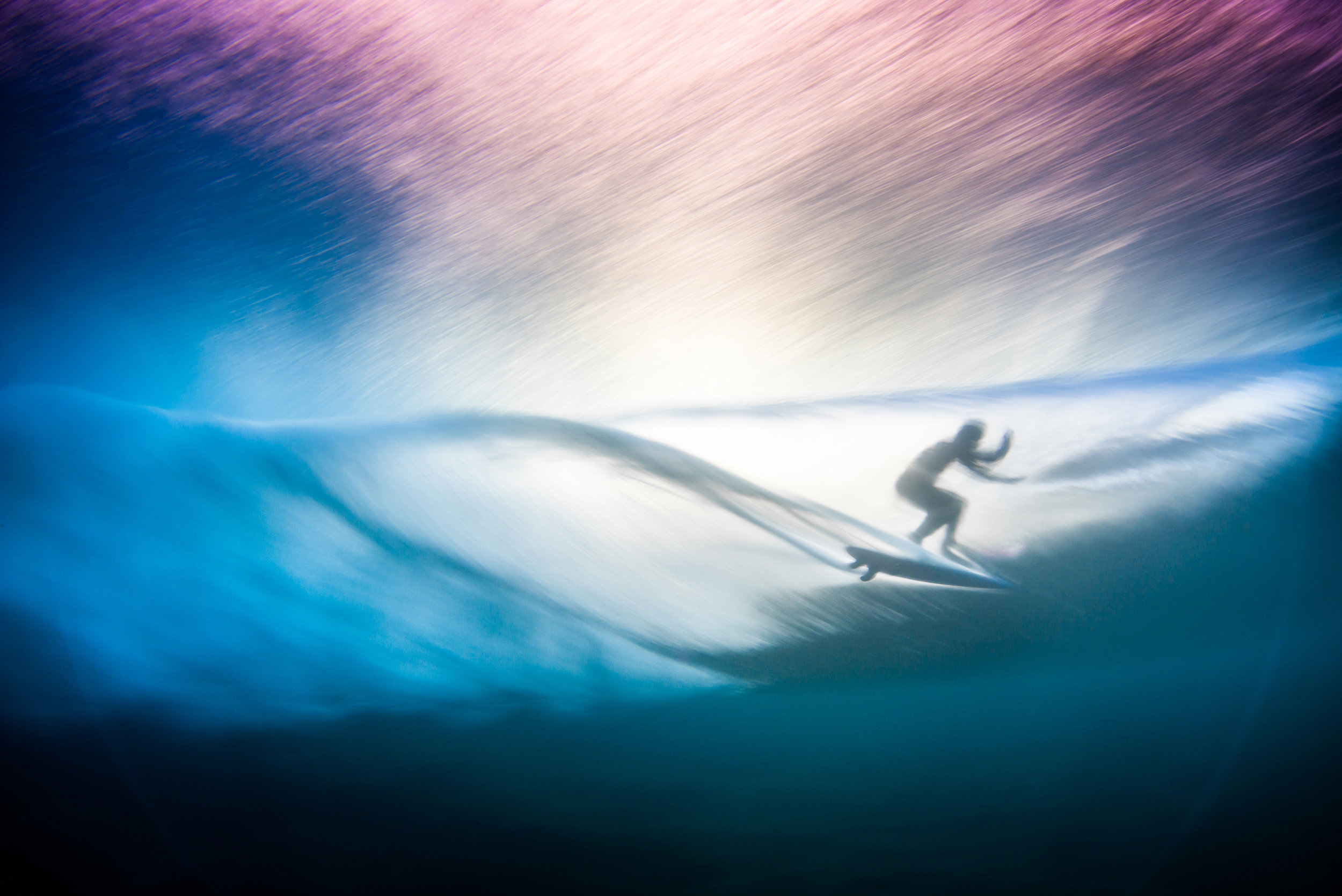 SURFING Wallpaper: Issue 9, 2015 - Surfer