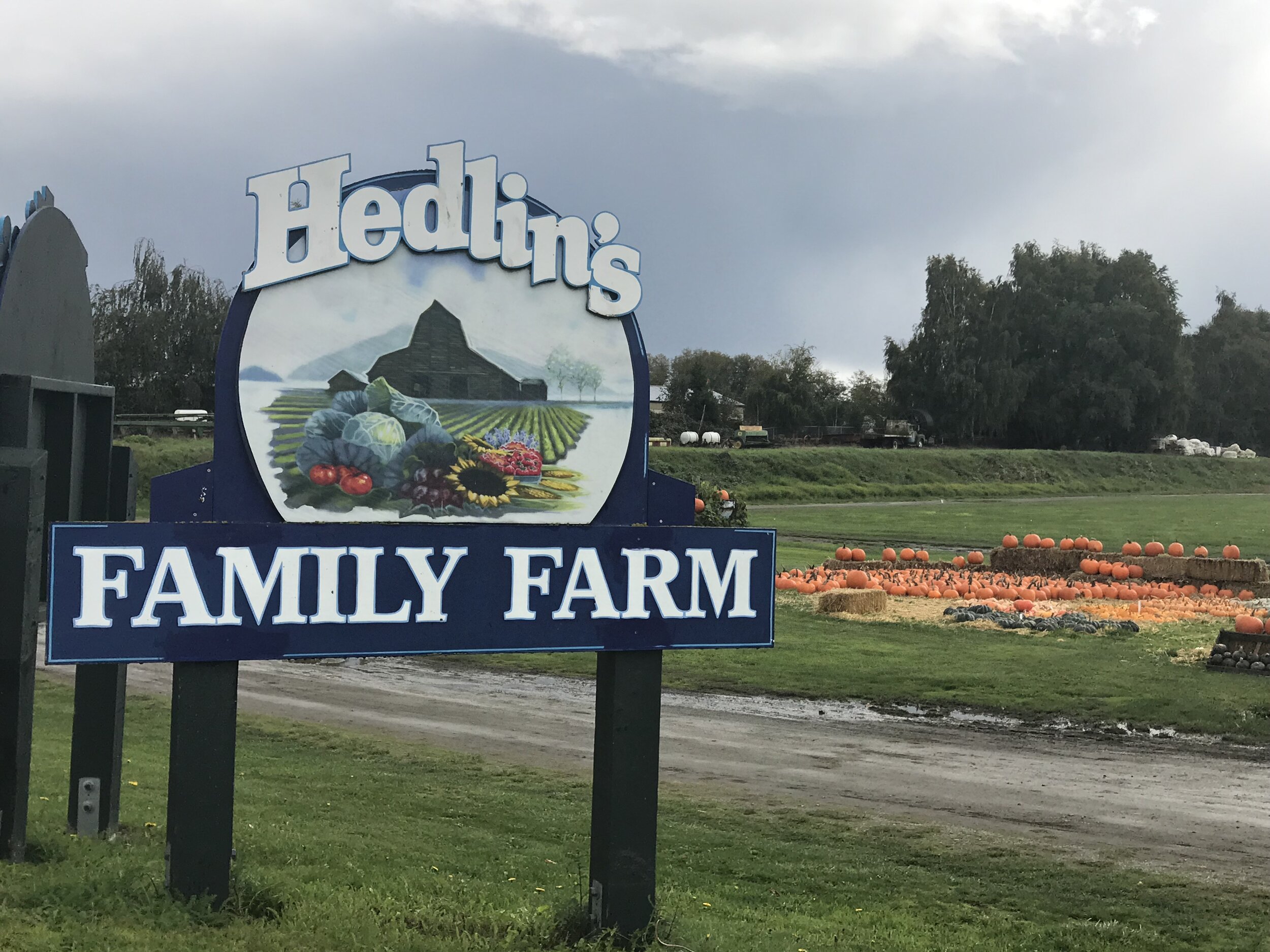 Hedlin_Farm_Sign.jpg