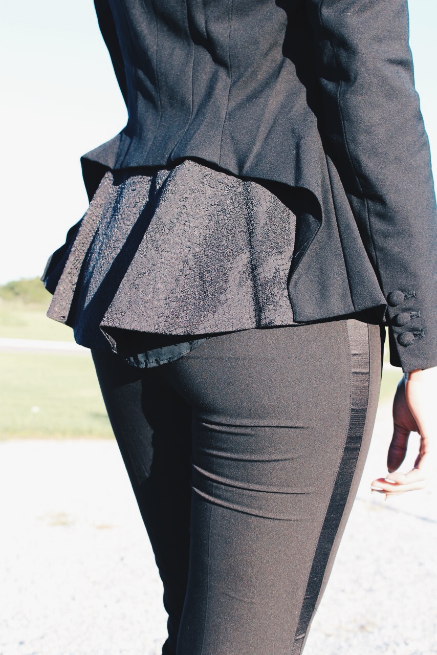 The standout feature of this blazer is the peplum back, which reveals a panel of python jacquard fabric. These tuxedo stripe pants from Forever 21 paired perfectly.