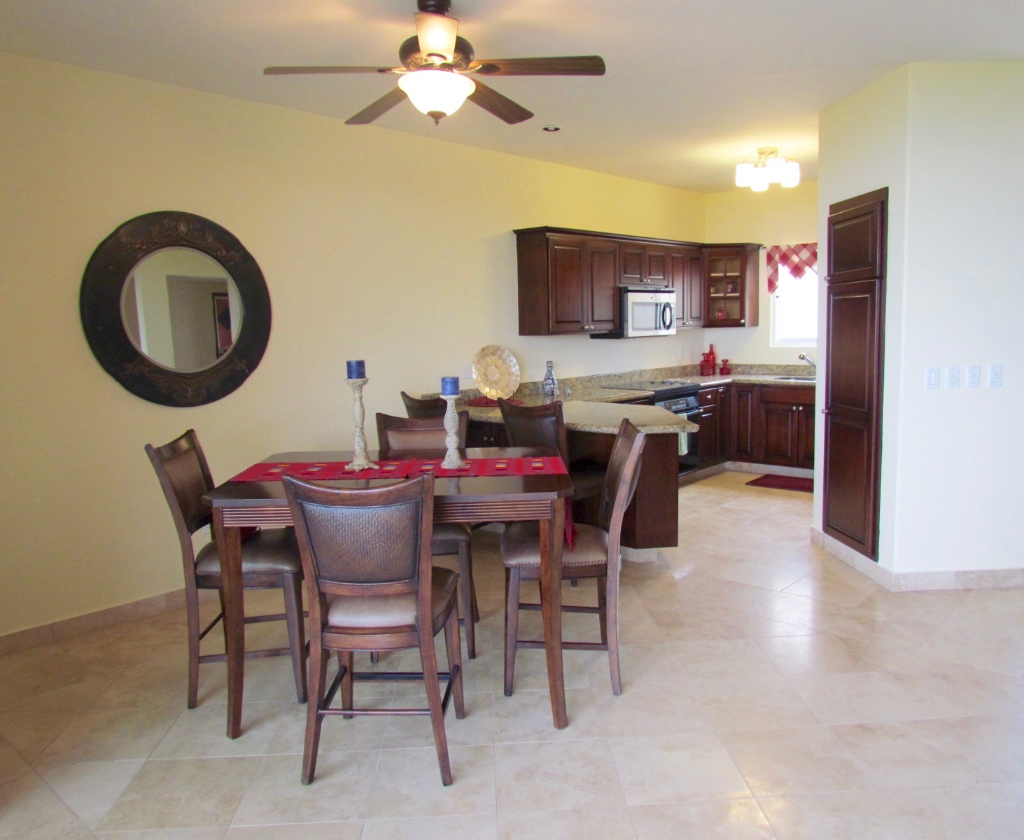 Dining Room & Kitchen