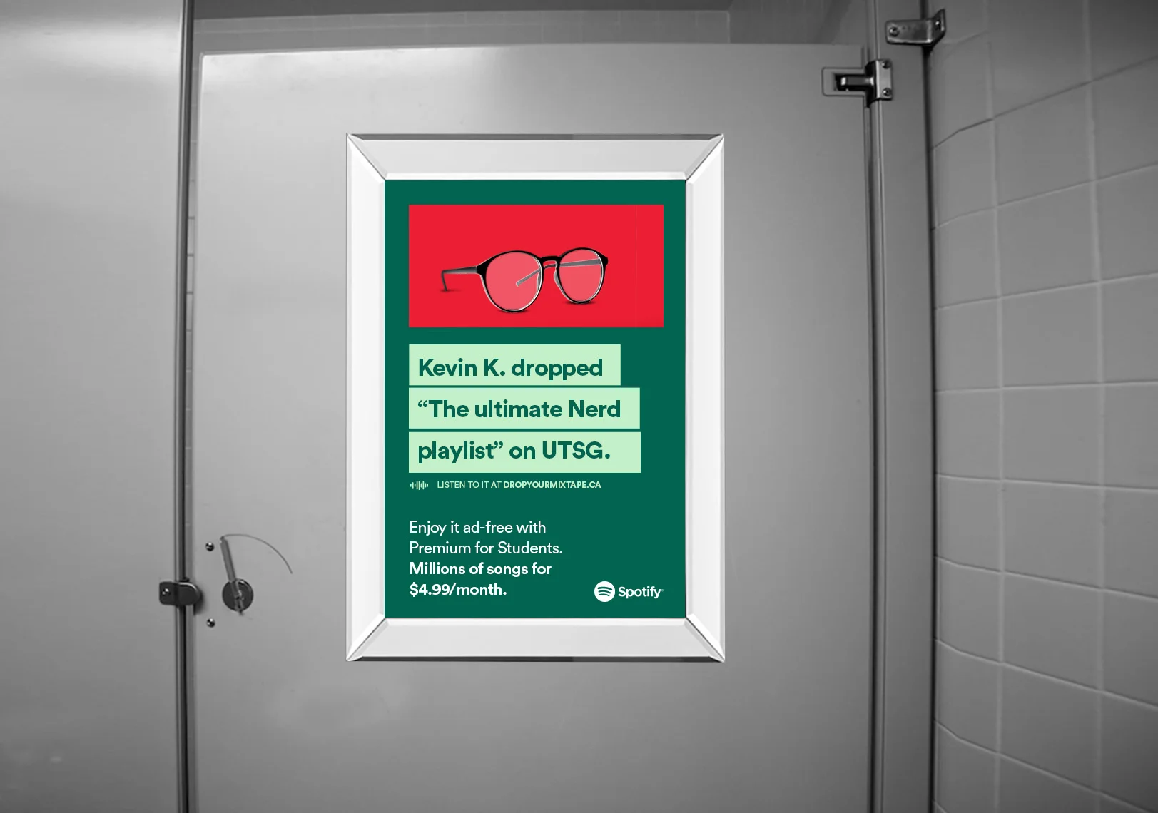 WASHROOM AD ON CAMPUS