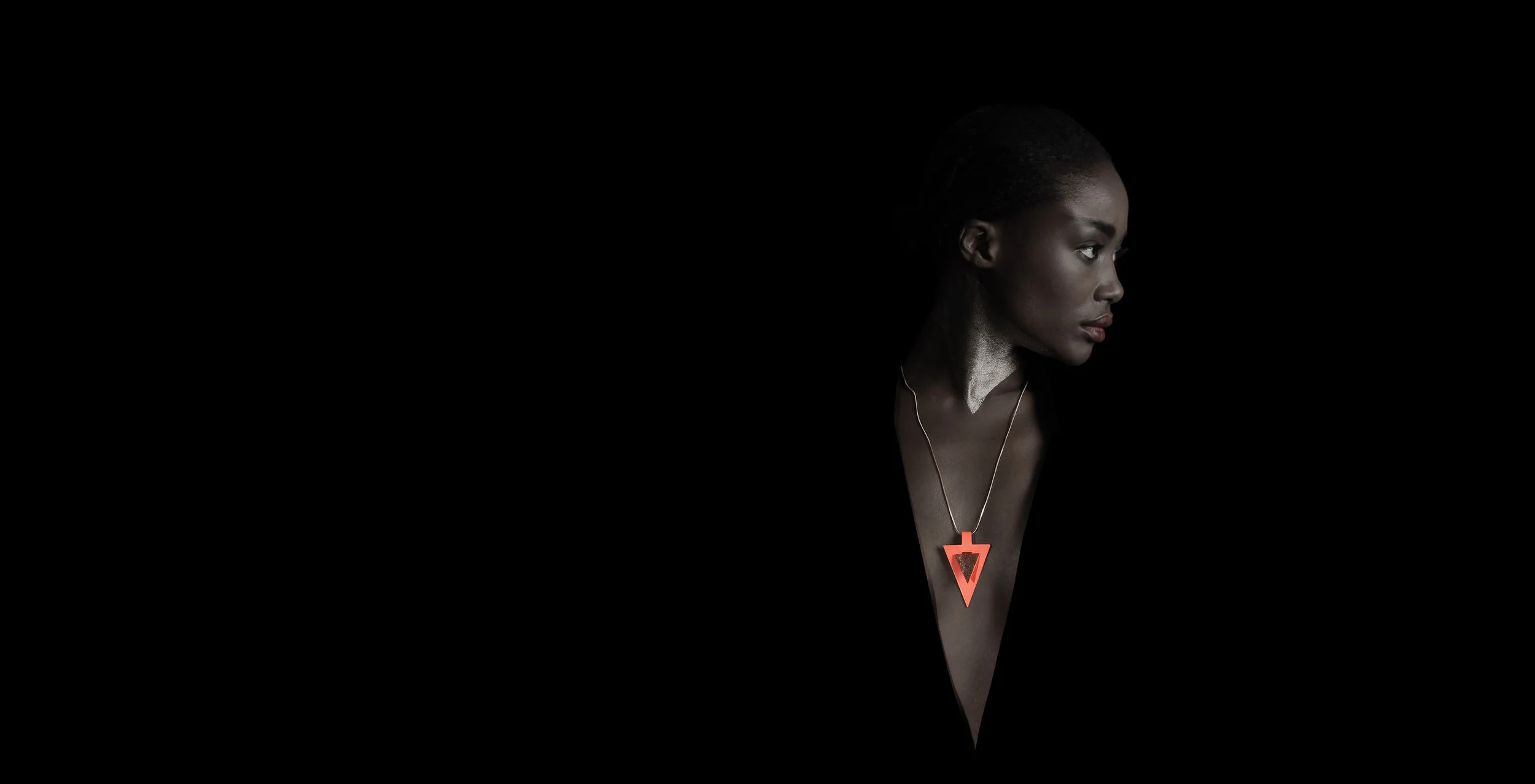 ARTISAN - LUXE - BIJOUX - CUIR - MAROQUINERIE