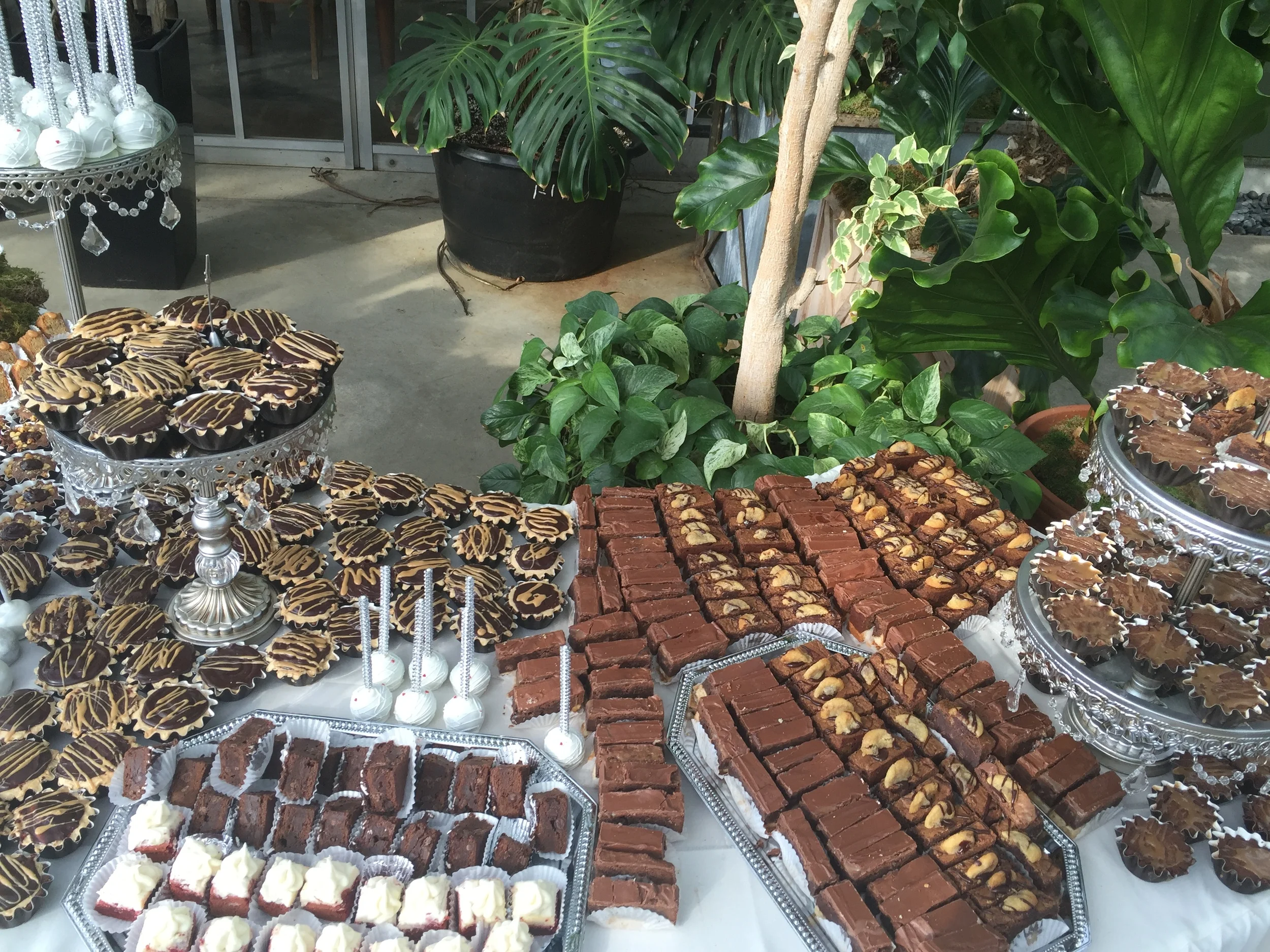 Your Dream Event Awaits You | Brownies Are The New Cake | Dessert Tables and Favors in Metro Detroit | Brownies, Cake Pops, Macarons, Brownie Cakes & More
