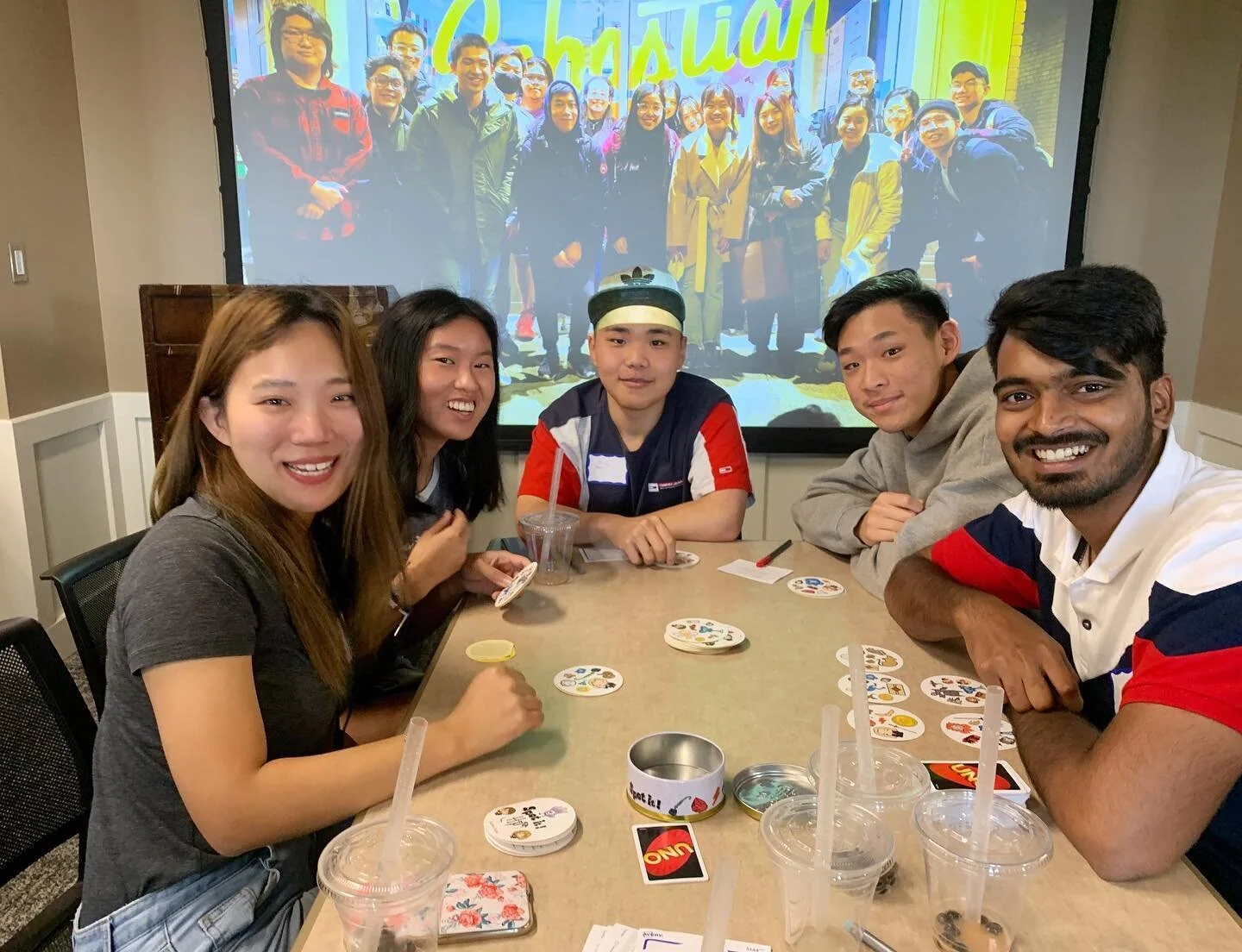 🎞 2022.08.24 IUSM Boba and Board Games 🧋♟
Yesterday we had boba and board games at Coffman and it was a blast! Hope you had fun at our event and made some new friends.😋🤝 Hope to see you at our future events and see you around!

.
.
.
#internation