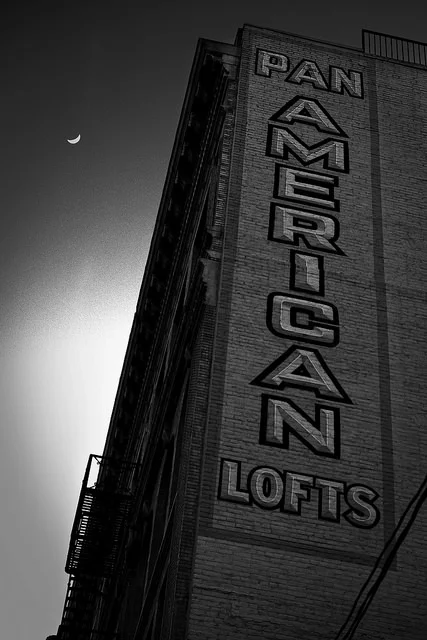 16205810379_51b3387fde_z.jpg
