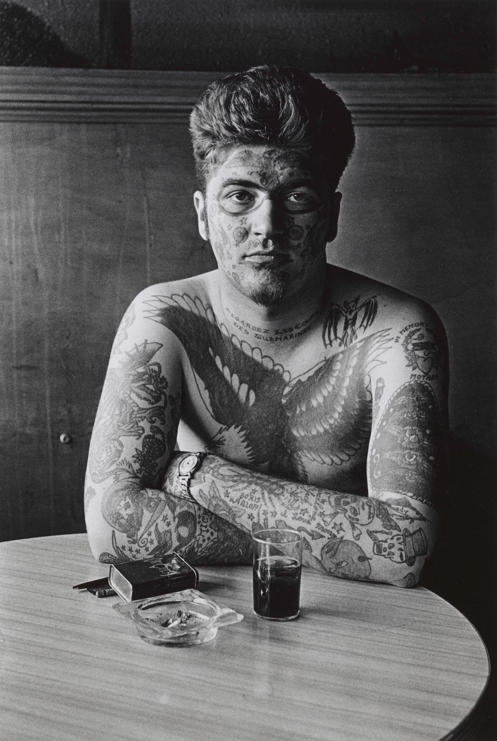 Diane Arbus, Jack Dracula at a Bar, New London, Conn. 1961
