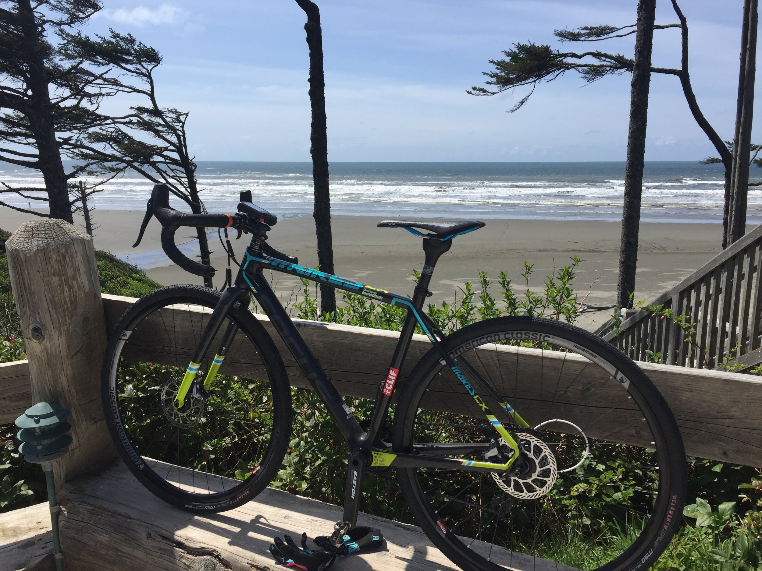The following weekend after Monterey, Chris and I spent the weekend on the Washington Coast with his family. Of course I brought my bike to get my daily 60 minute ride in, and soak up the different views of the Washington Coast compared to the California Coast. 