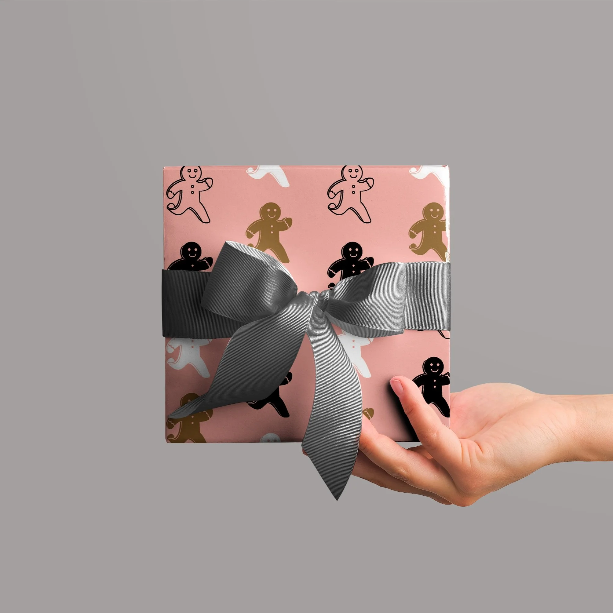 PINK+GINGERBREAD+MAN+%3A+HAND+GIFT+BOX3_gingerbread+pink.jpg