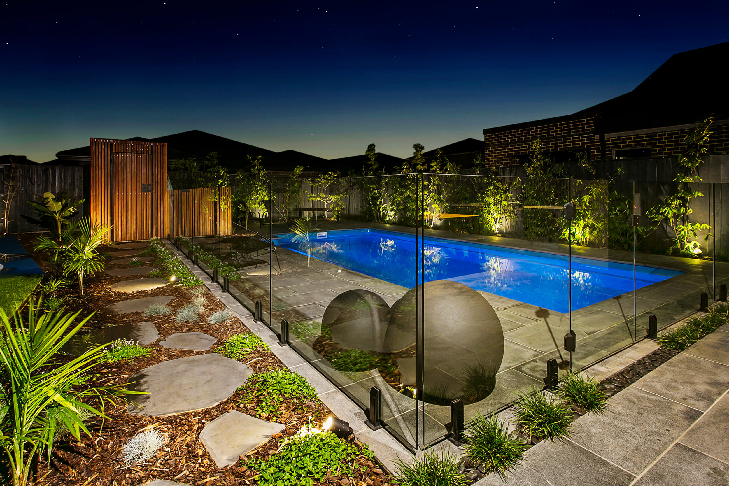 PLUMPTON FAMILY PARADISE