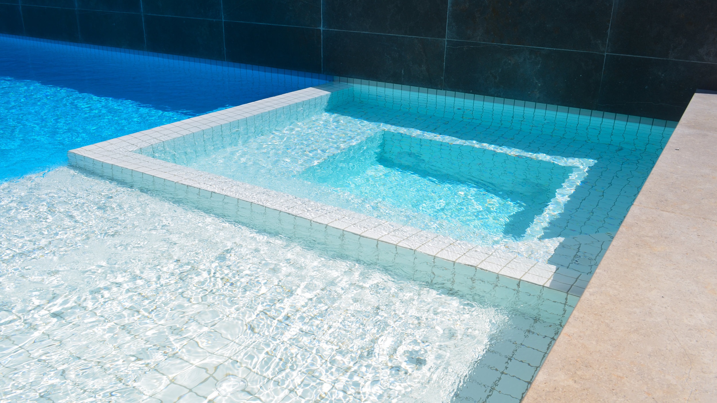Pool.jpg