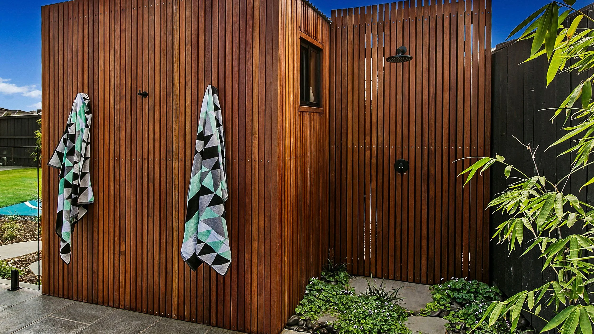 Outdoor+shower-small.jpg