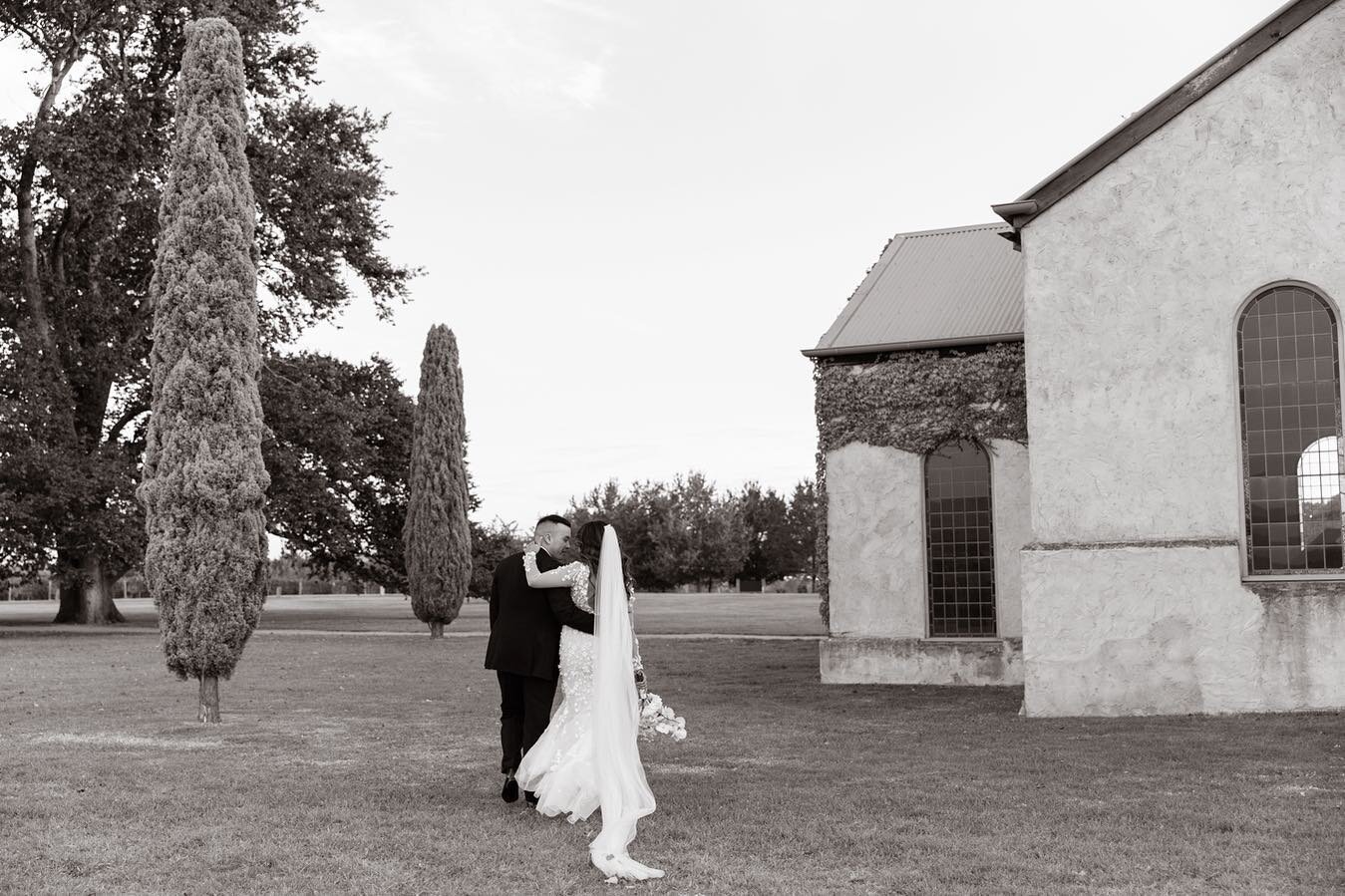 Ria &amp; Jad
.
#heartandcolour #heartandcolourphotography #stonesoftheyarravalley #yarravalleyweddings #yarravalleywedding #yarravalleyweddingphotographer #melbournephotographer #melbourneweddingphotographer