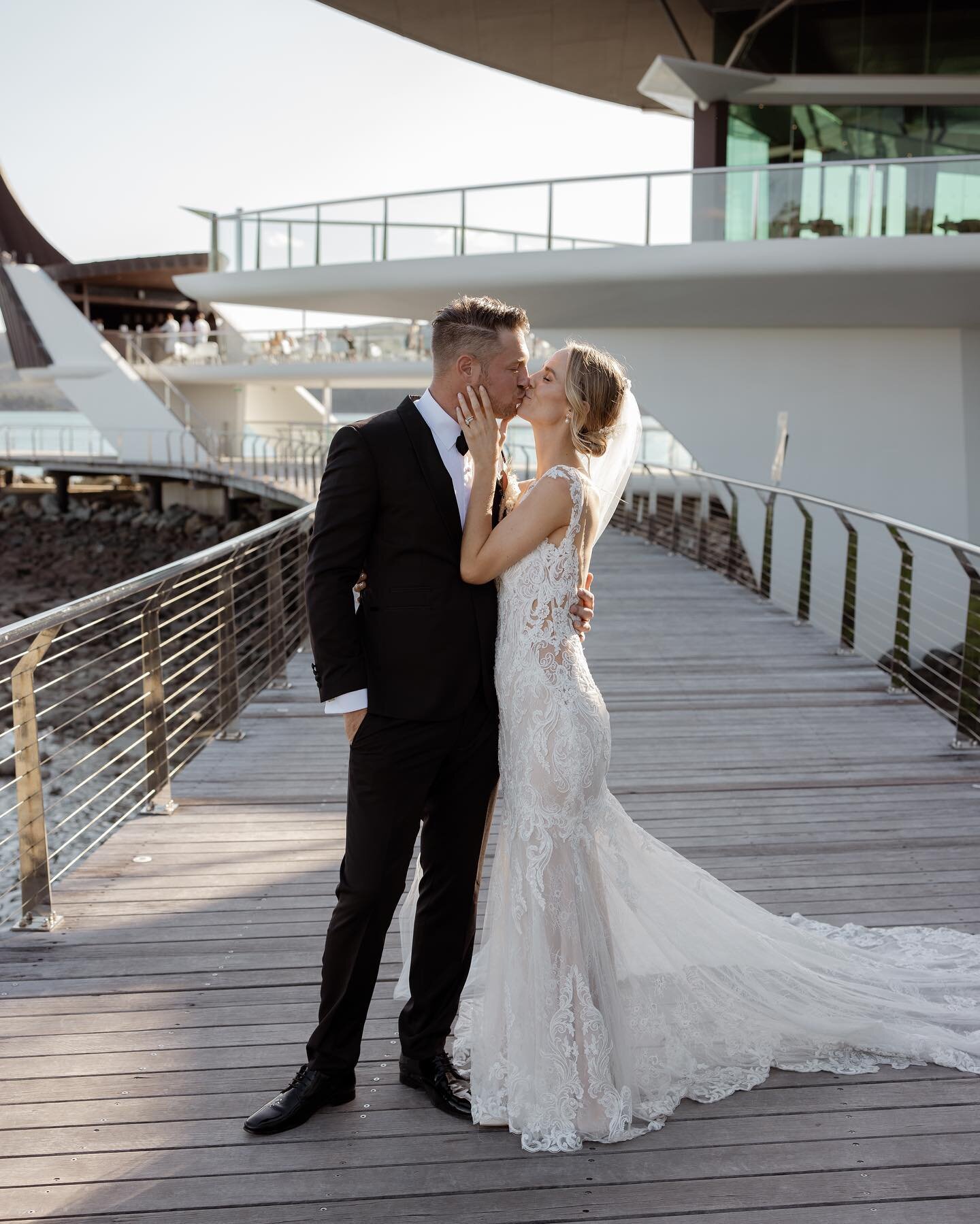 Brenda &amp; Todd, married up on the Whitsundays.
.
#destinationwedding #destinationweddingphotographer #whitsundays #whitsundayswedding #whitsundaysweddingphotographer #weddinginspiration #brideandgroom #bridalportraits #brideandgroomphotos