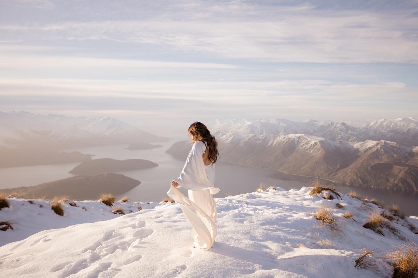 Give us mountains every day !

@ripponhall 
.
.
.
#wanaka #wanakawedding #wanakaweddingphotographer #coromandelpeak #nzweddingphotographer #queenstownwedding #queenstownweddingphotographer ##nzbride #realbride #weddinginspiration #weddinginspo