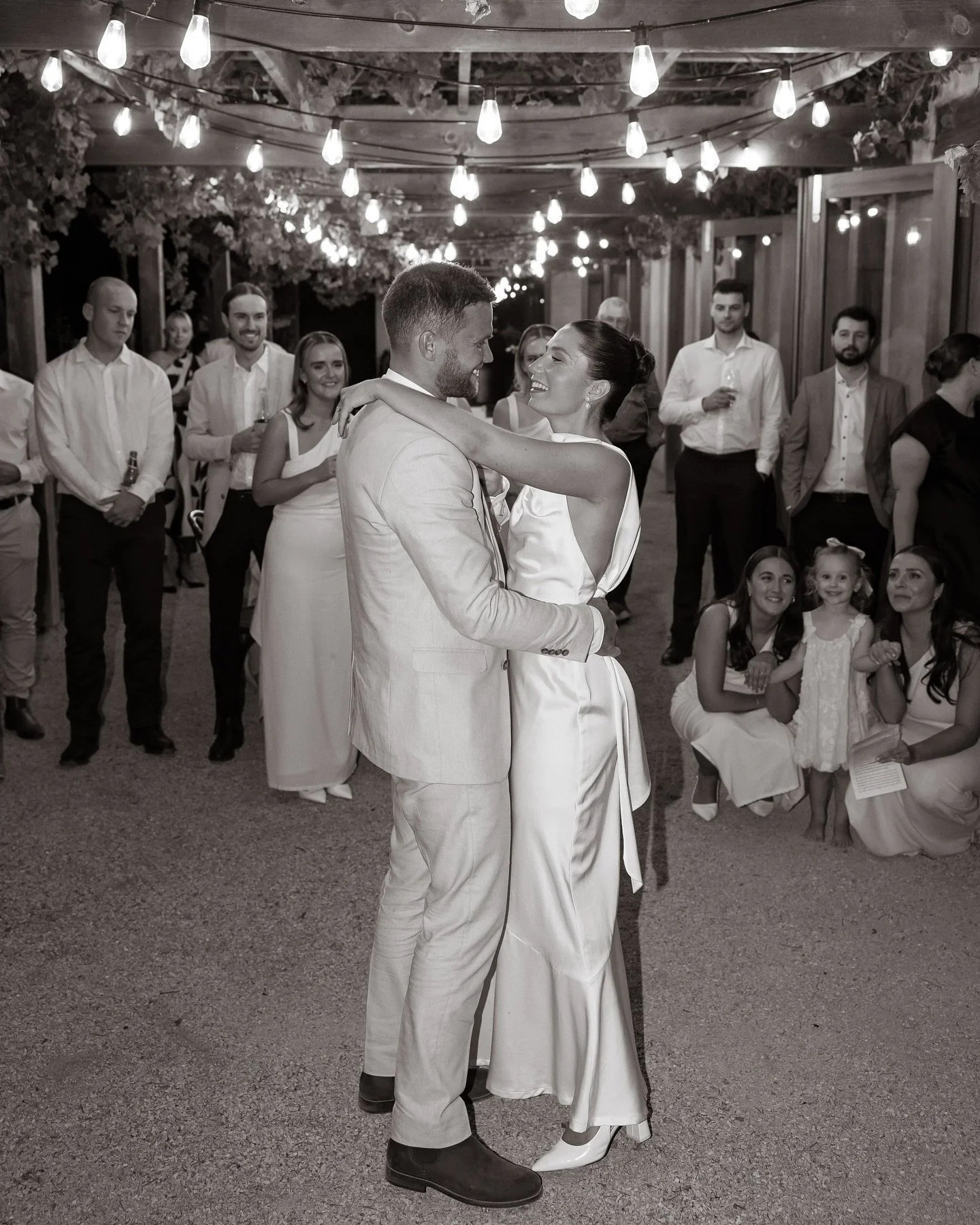 Sweet first dance feels with Lydia &amp; Brayden.

#tasmaniaweddingphotographer #hobartweddingphotographer #hobartwedding #firstdance #brideinspo #bride #destinationweddingphotographers
