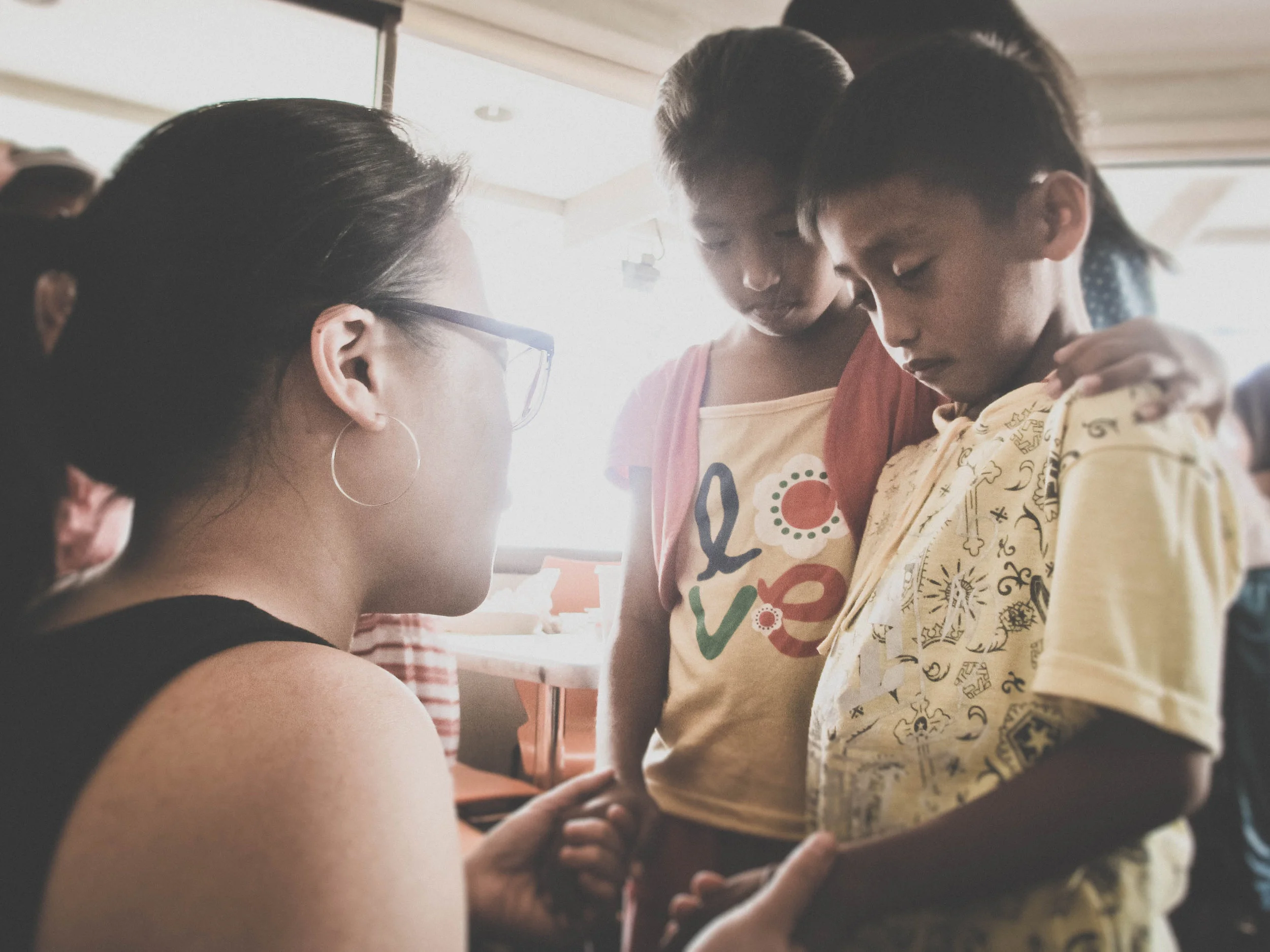 Zapote,&nbsp;Las Piñas, PHILIPPINES // This brave big sister &amp;&nbsp;little brother pair come from a family with very little provision, as they lost their parents far too early in life. They are being raised by a relative in a shanty area of metr…