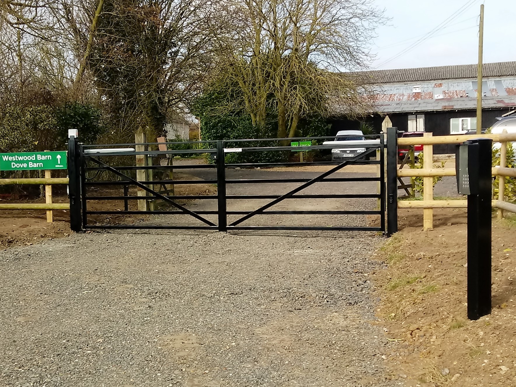 Classic design hinging gates.jpg