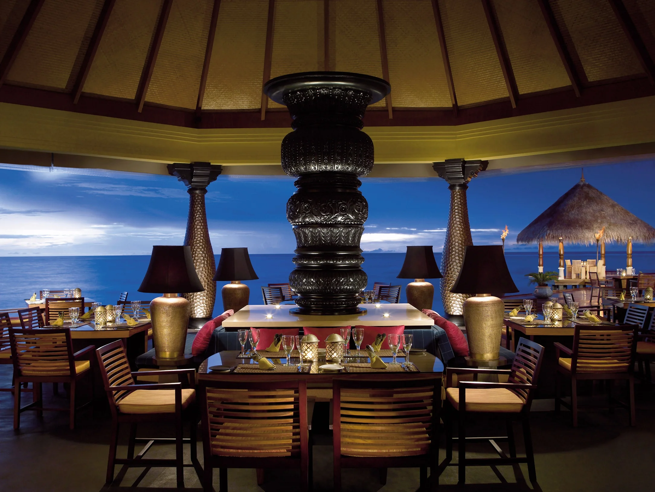 Four Seasons Kuda Huraa Maldives Oceanfront Dining Pavilion.jpg