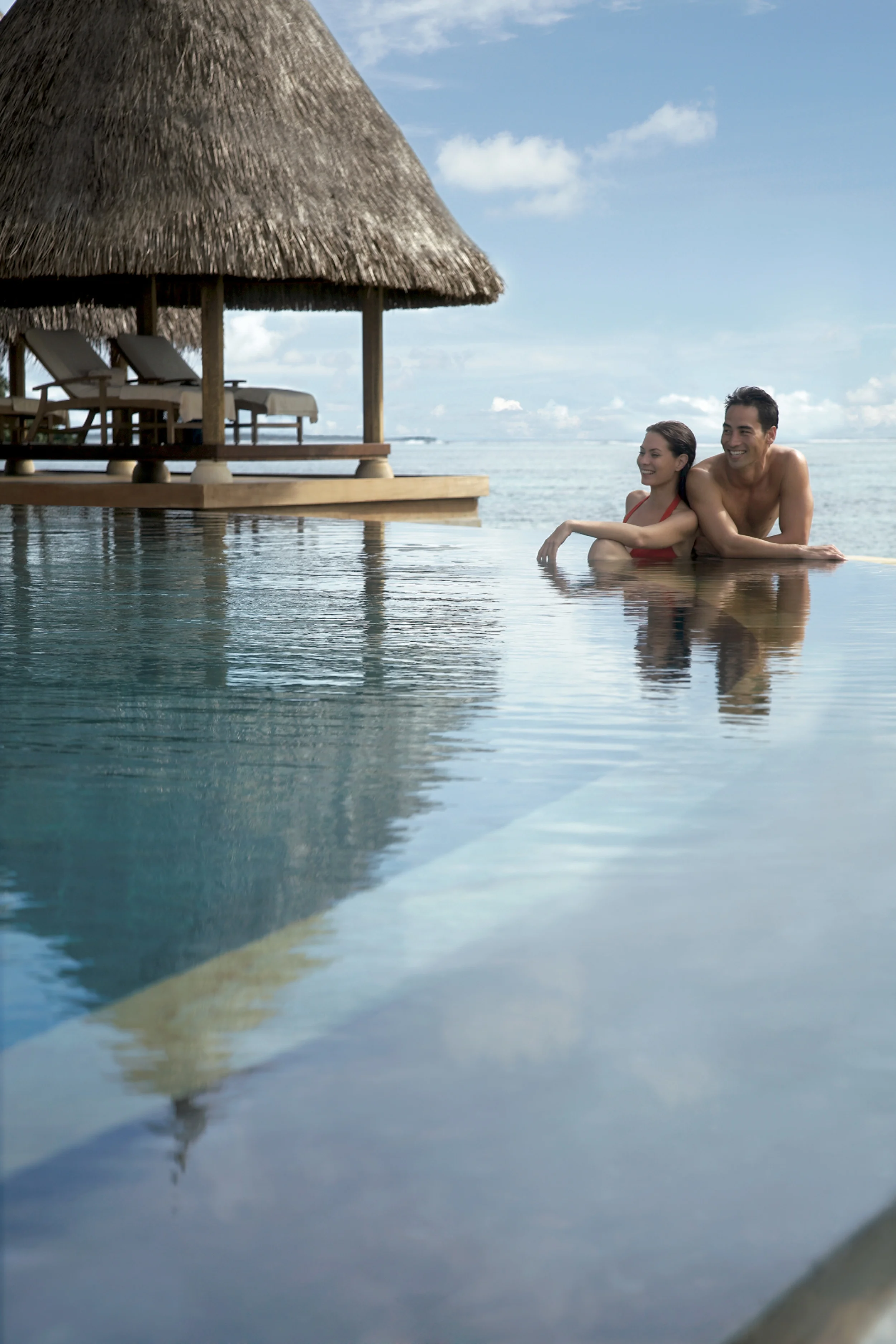Four Seasons Maldives Infinity Pool.jpg
