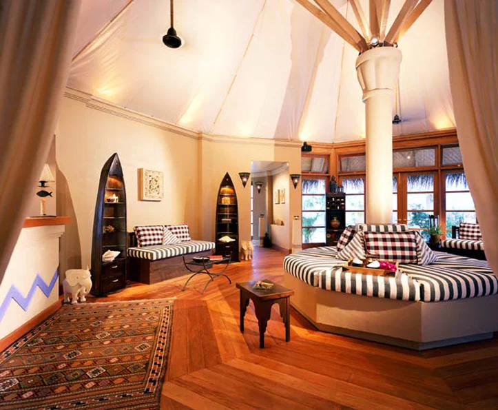 Four Seasons Maldives Spa Relaxation Lounge.jpg