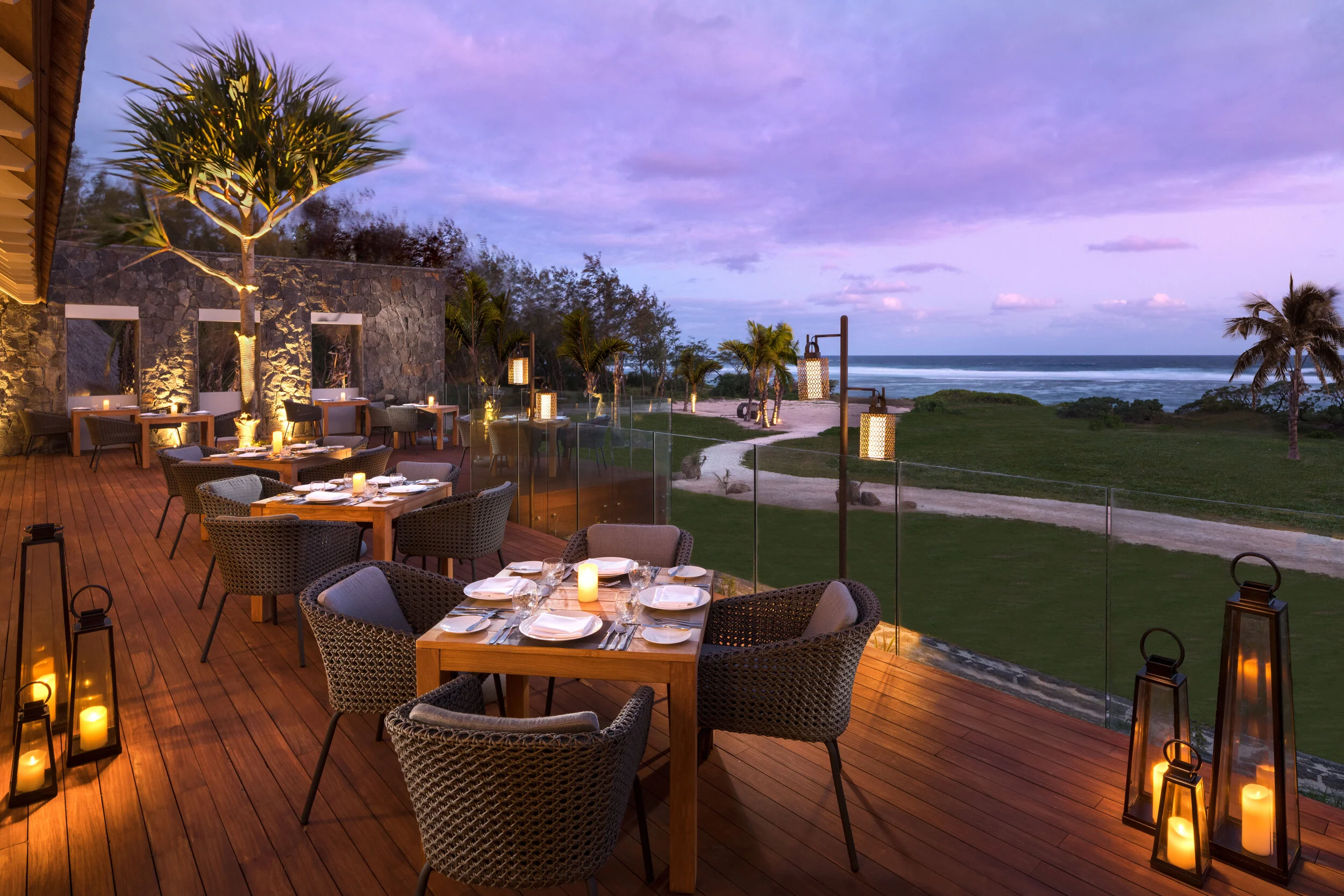 Anantara IKO Resort Mauritius Horizon Dining Ocean View Beach Club.jpg