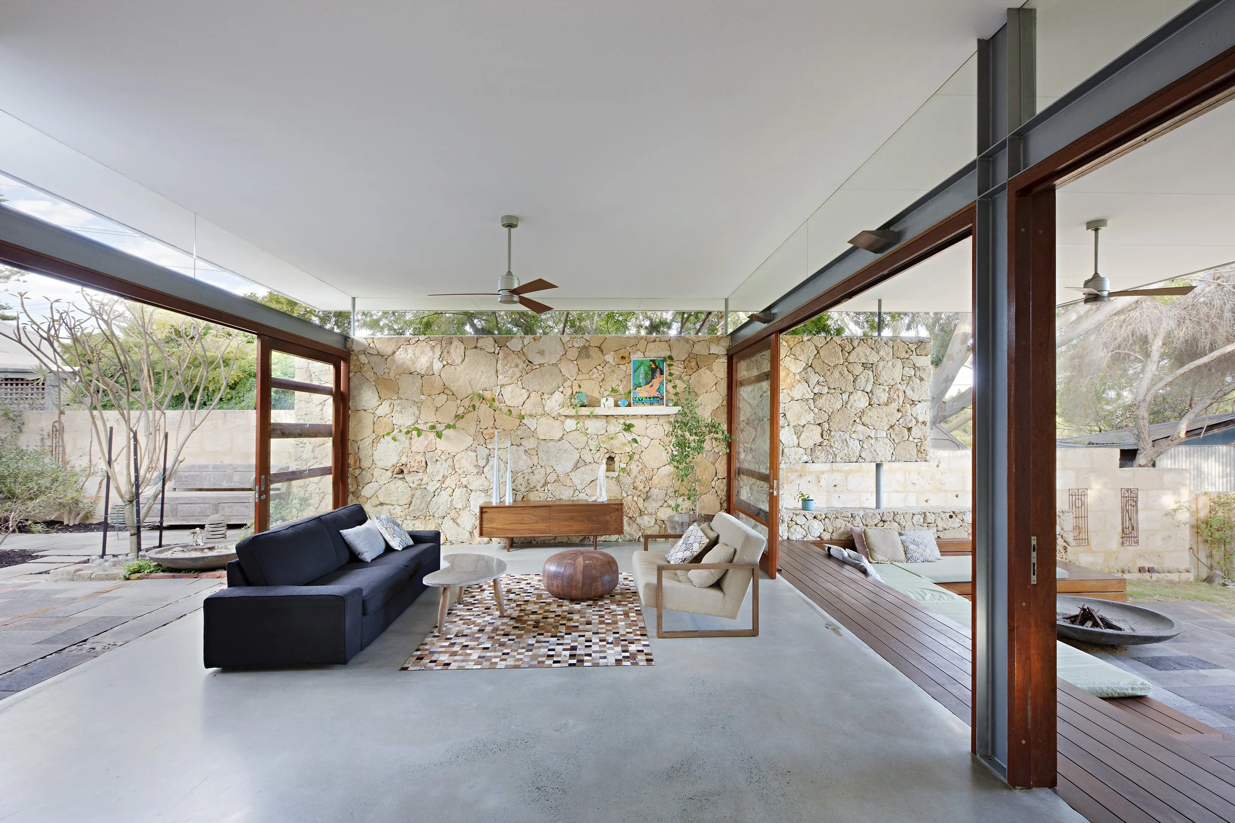 wgv1 Breezeway Lounge Rubble Stone Wall Indoor Outdoor Living.jpg