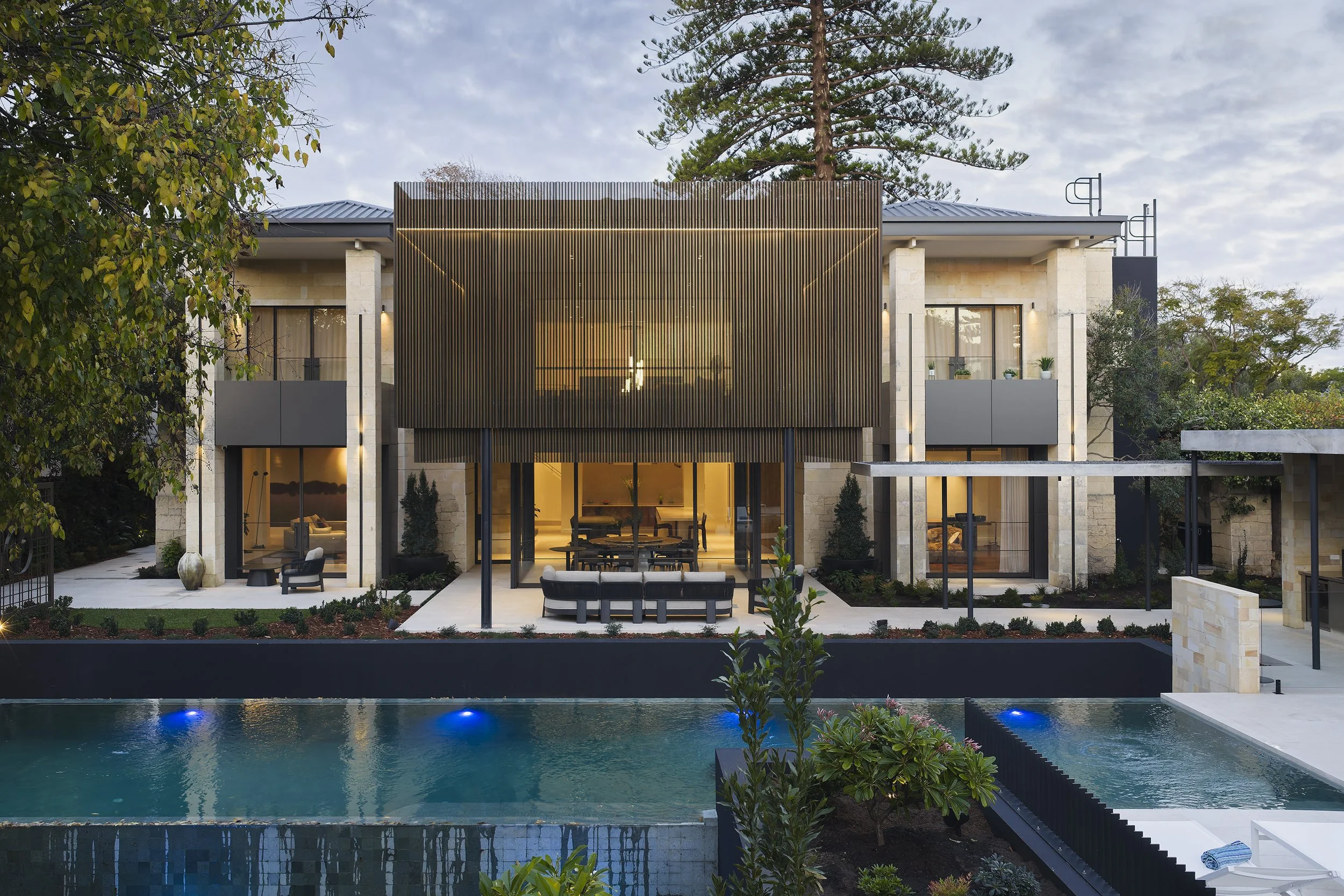 VSR Alterations And Additions Luxury Residential Pool Facade.jpg