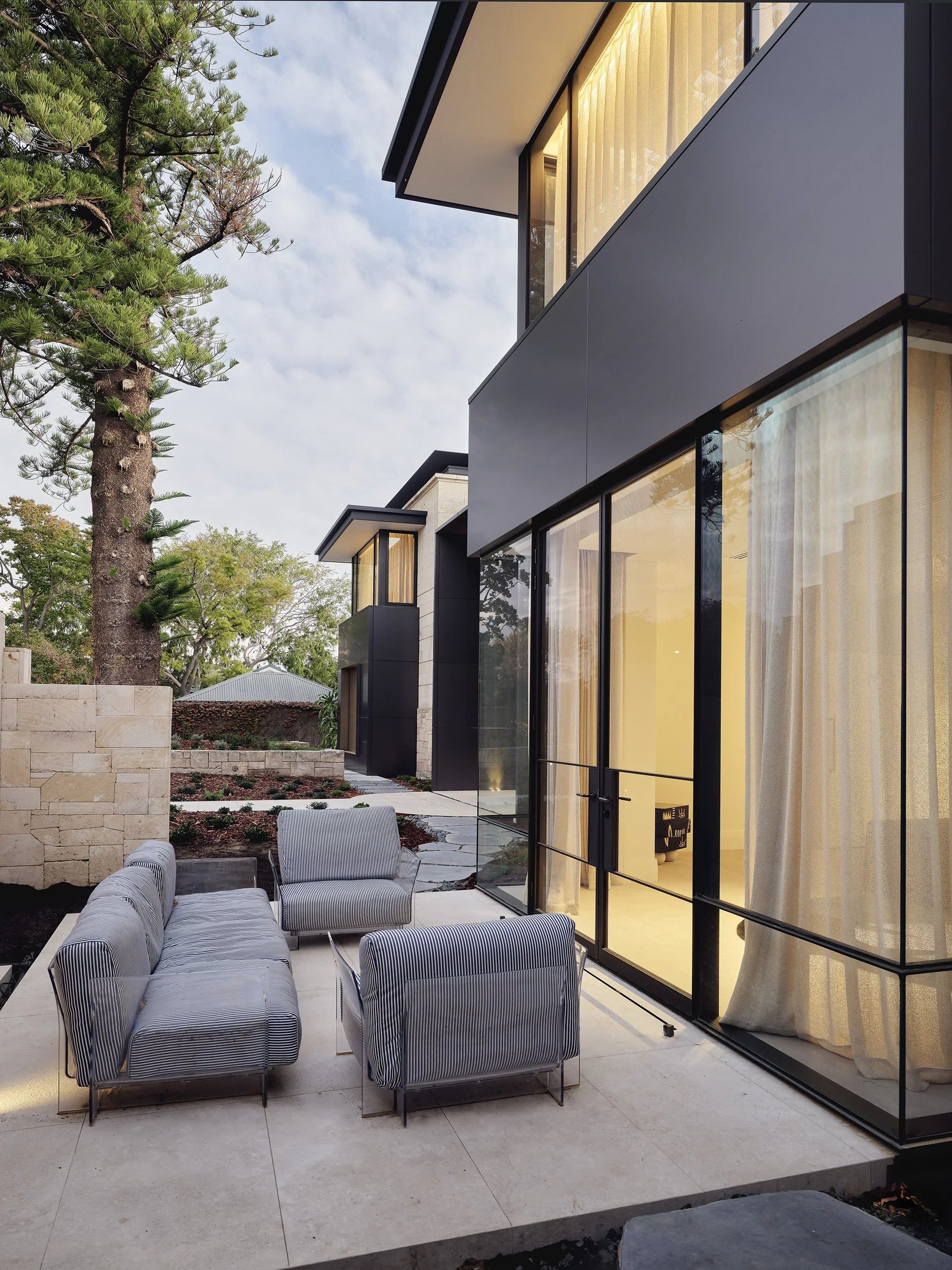 VSR High End Alterations And Additions Exterior Lounge.jpg