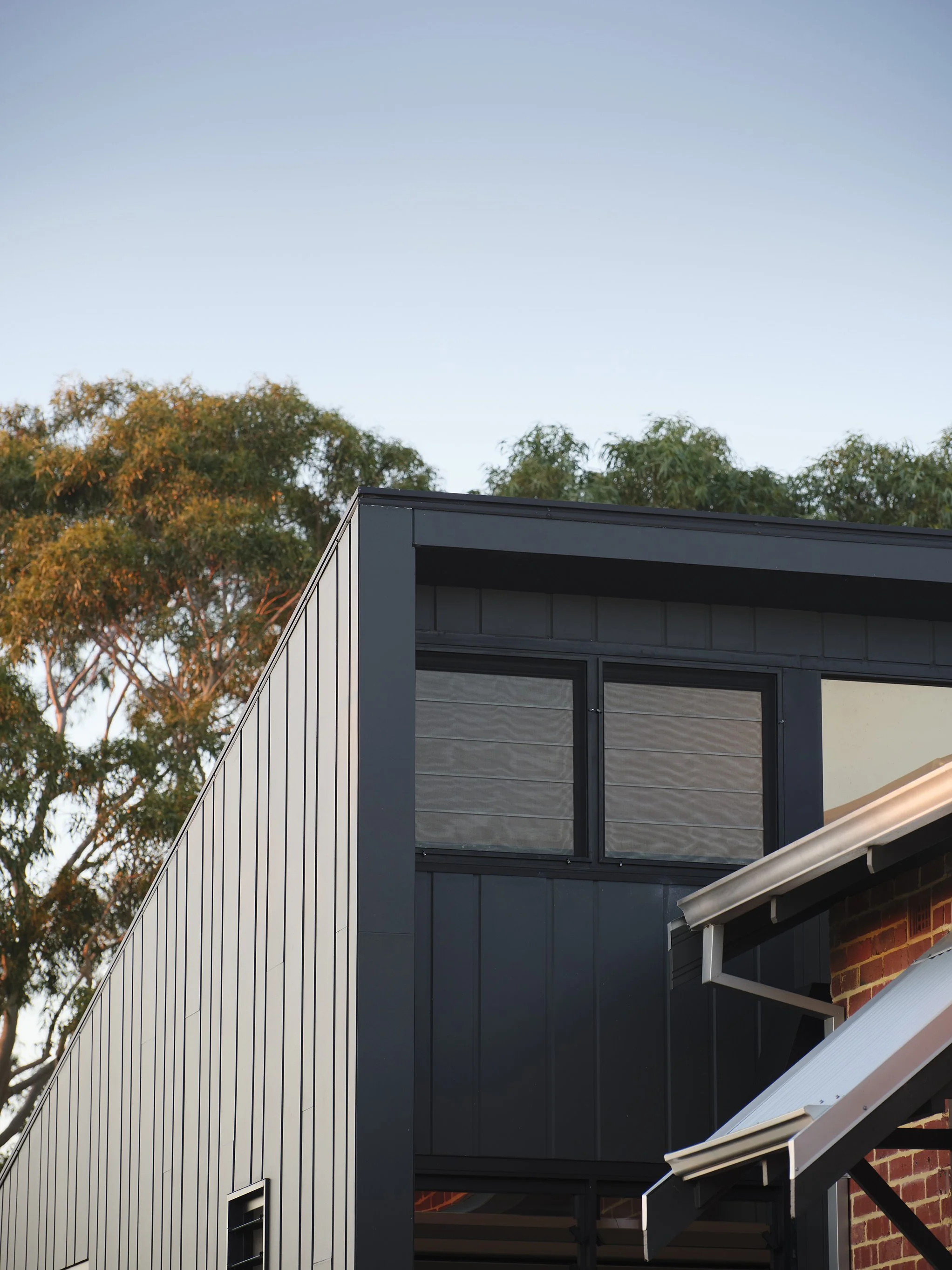 wgv2 High Level Windows Cross Ventilation Detail.jpg