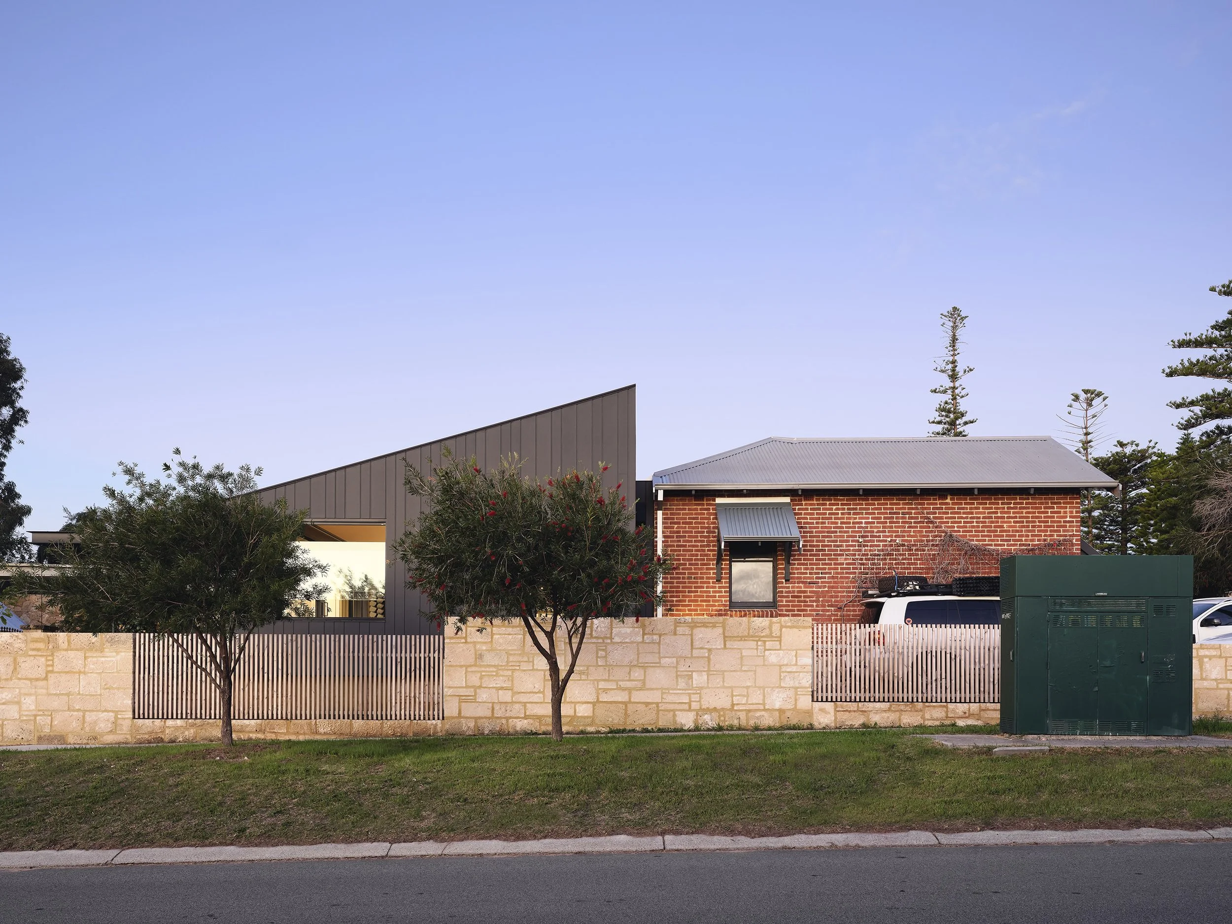 wgv2 Existing Brick House Contemporary Extension.jpg