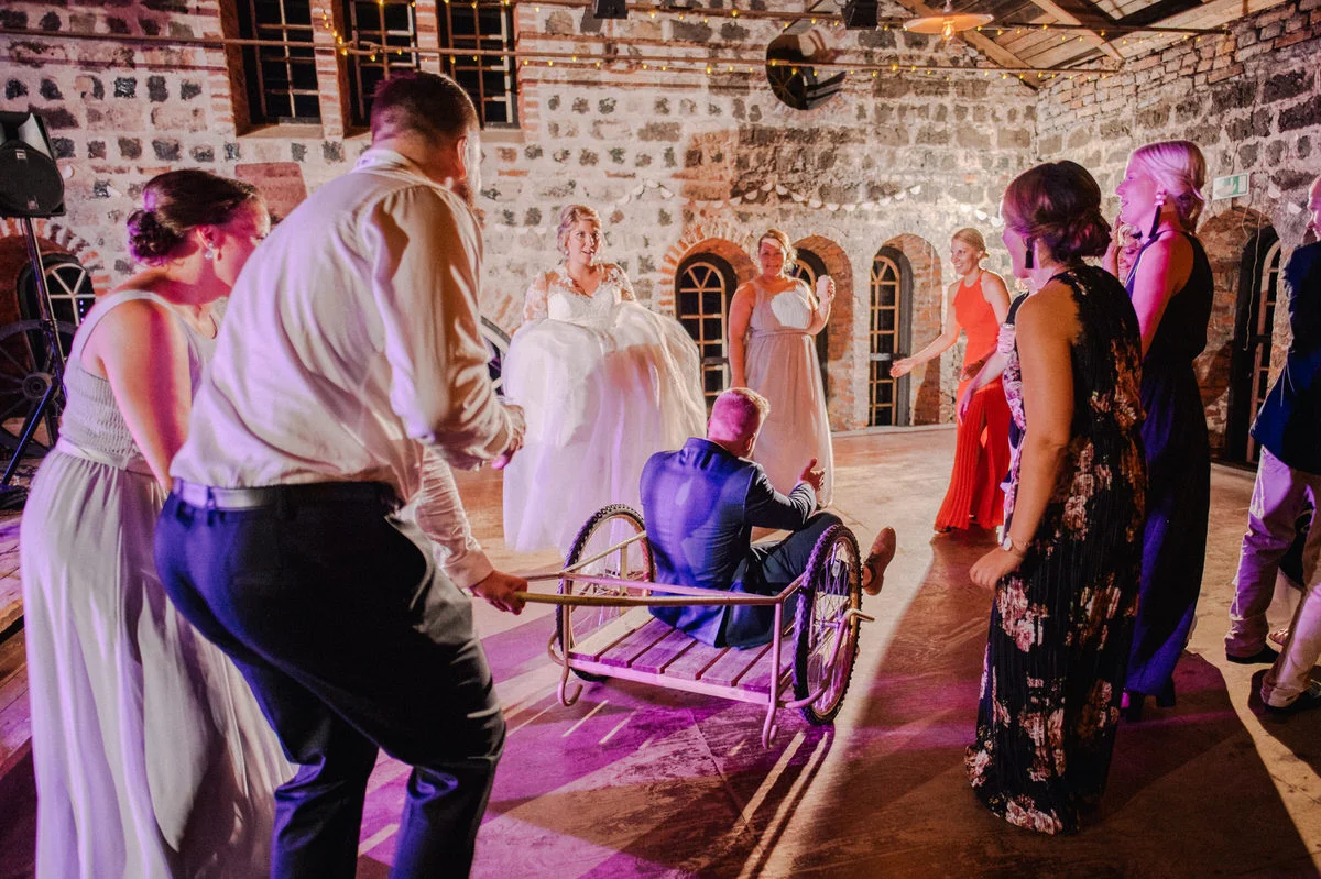 2018_Wedding_Häät_LauriHyttiPhotography (9).jpg