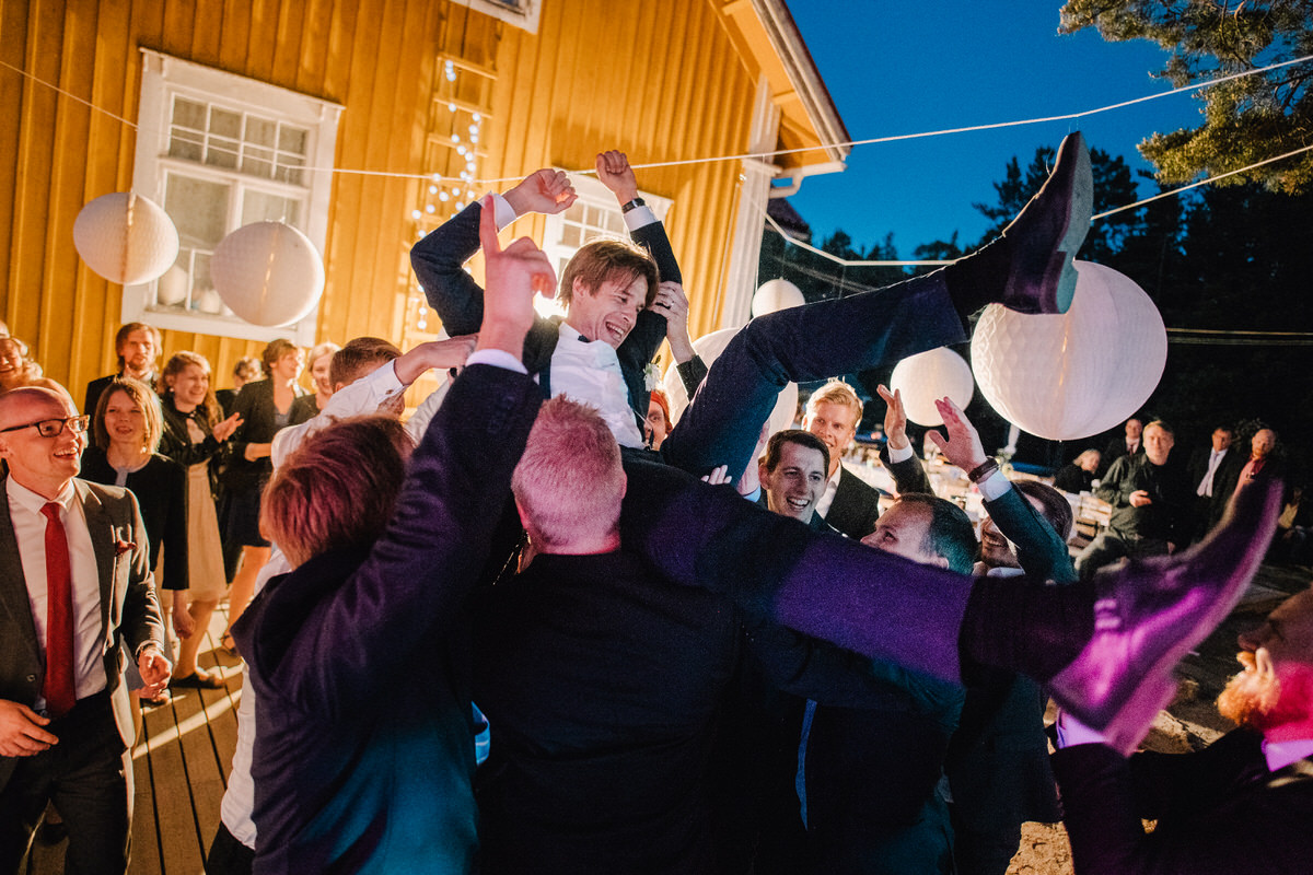 2018_Wedding_Häät_LauriHyttiPhotography (97).jpg