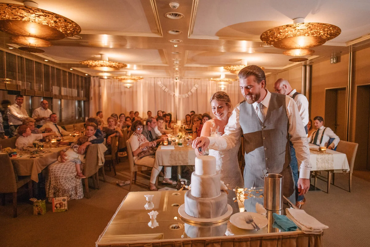 2018_Wedding_Häät_LauriHyttiPhotography (121).jpg