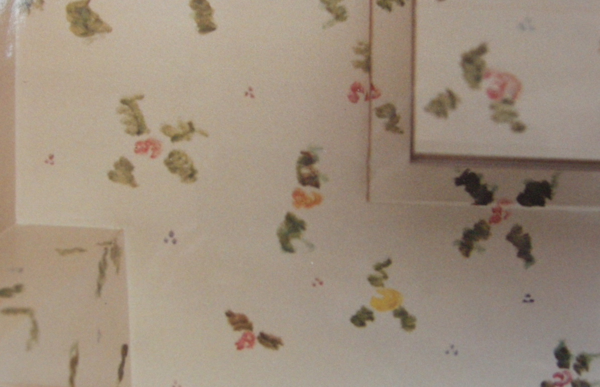 Floral wall covering, Bathroom, oil paint