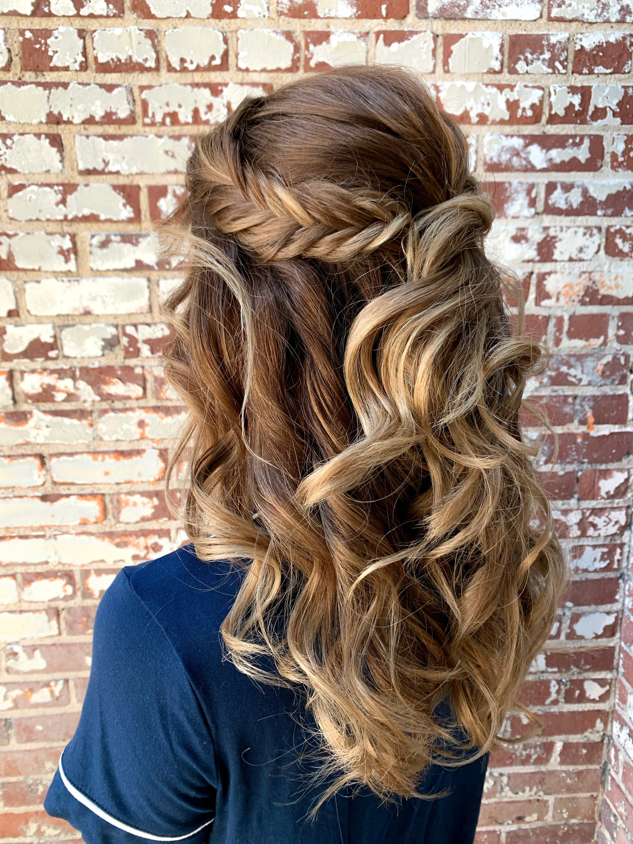 Wedding Hairstyles for Thick Hair: Elegant Manageable Styles, image size:2500x3333