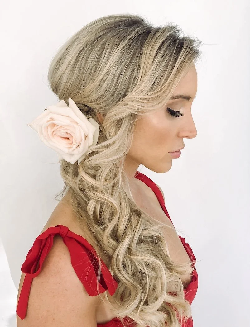 bride with blonder hair wearing clip in extensions