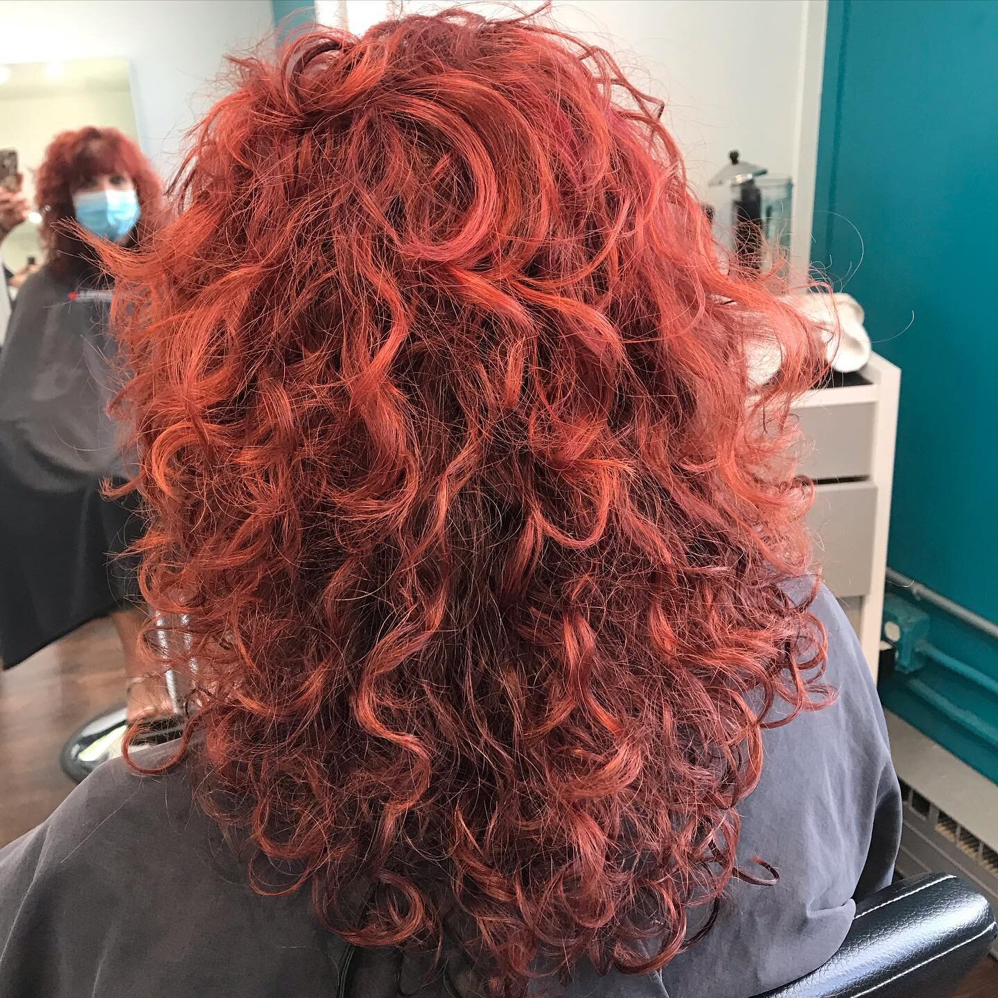 There is nothing like working with natural curl! Add a gorgeous red and...WOW😍! .
.
.
#curlsfordays #curlyhair #curlsrock #redhead #redhair #curlycue #fire #bounce #loftsalon  #naturalhair #naturaltexture #art