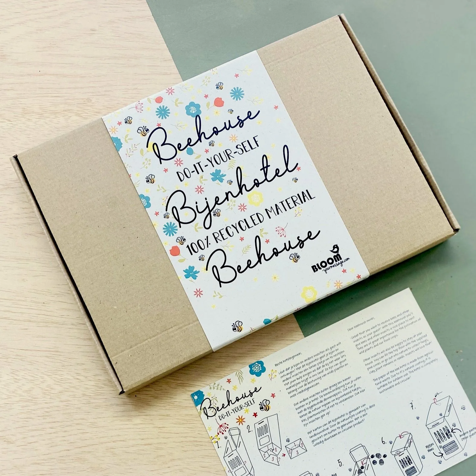 Bijenhotel als brievenbus-pakketje