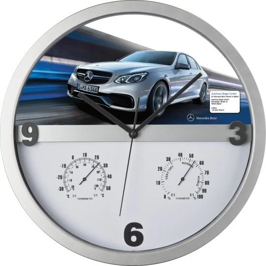 kantoor wandklok met bedrijfsfoto